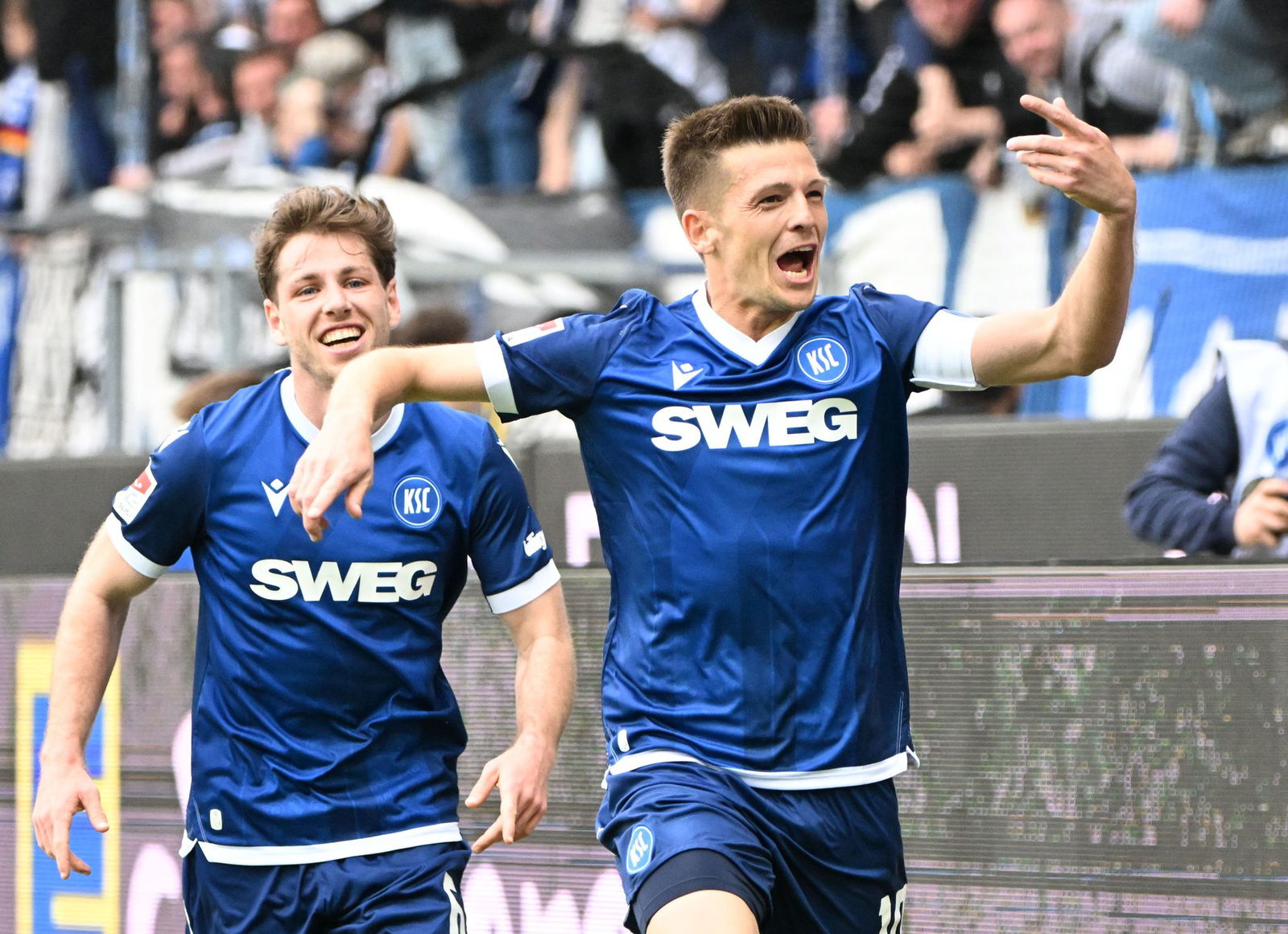 Elftes Saisontor: Karlsruhes Marvin Wanitzek (r.) traf gegen Fürth sehenswert.