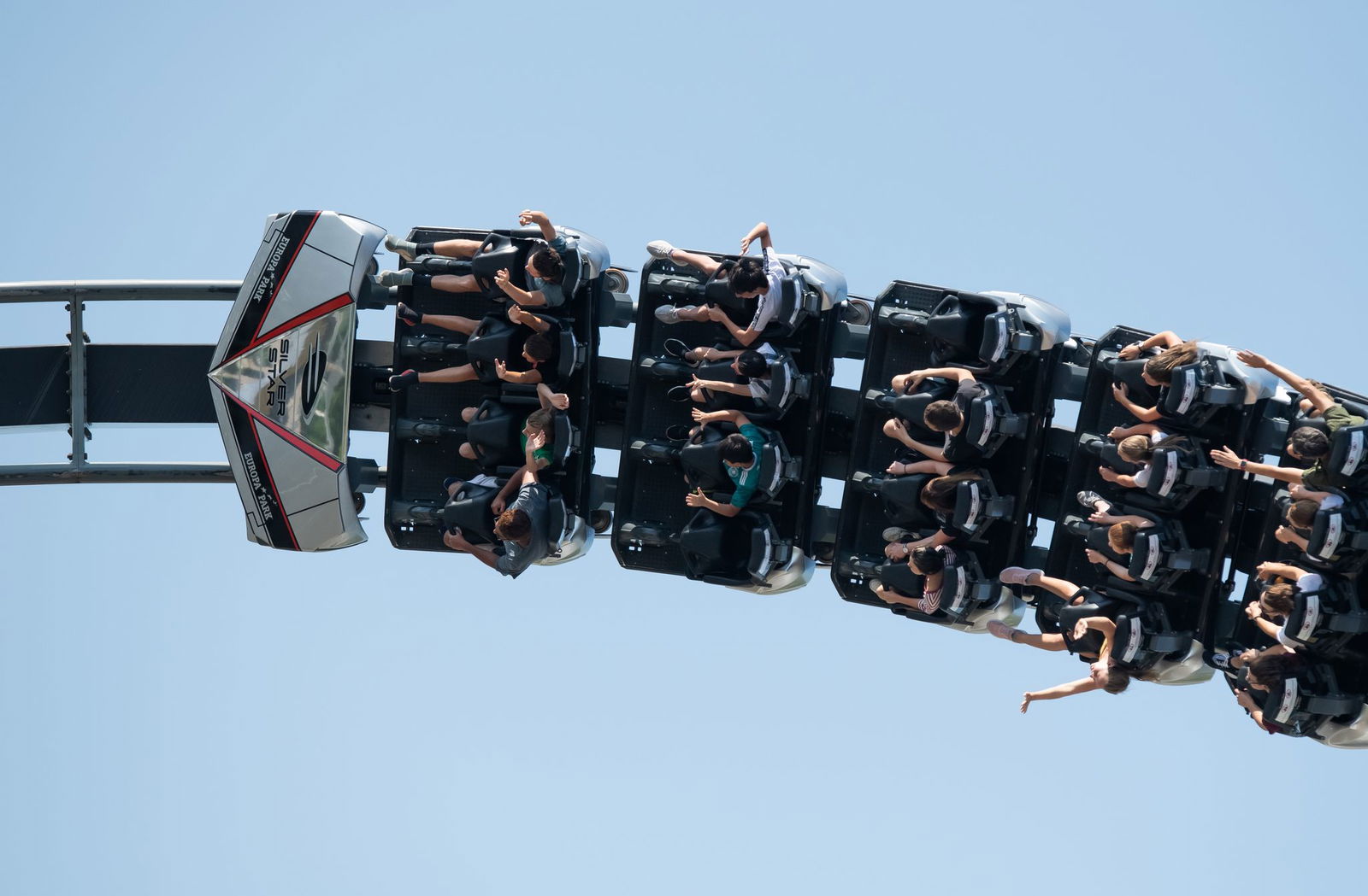 Eine Frau hat im Europapark rechtsradikale Parolen gebrüllt (Symbolbild)