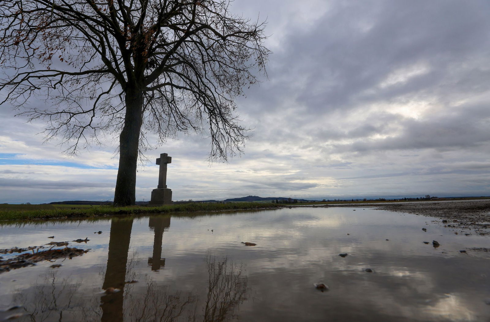 Das Wetter zeigt sich in den kommenden Tagen von seiner wechselhaften Seite. (Symbolbild)