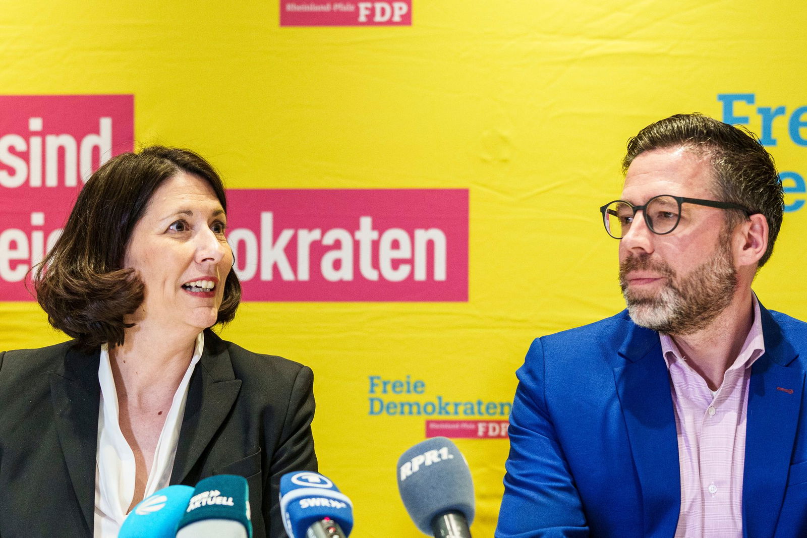 Wollen interne Streitigkeiten beigelegt haben: Daniela Schmitt und Philipp Fernis künftig die beiden Minister der rheinland-pfälzischen FDP