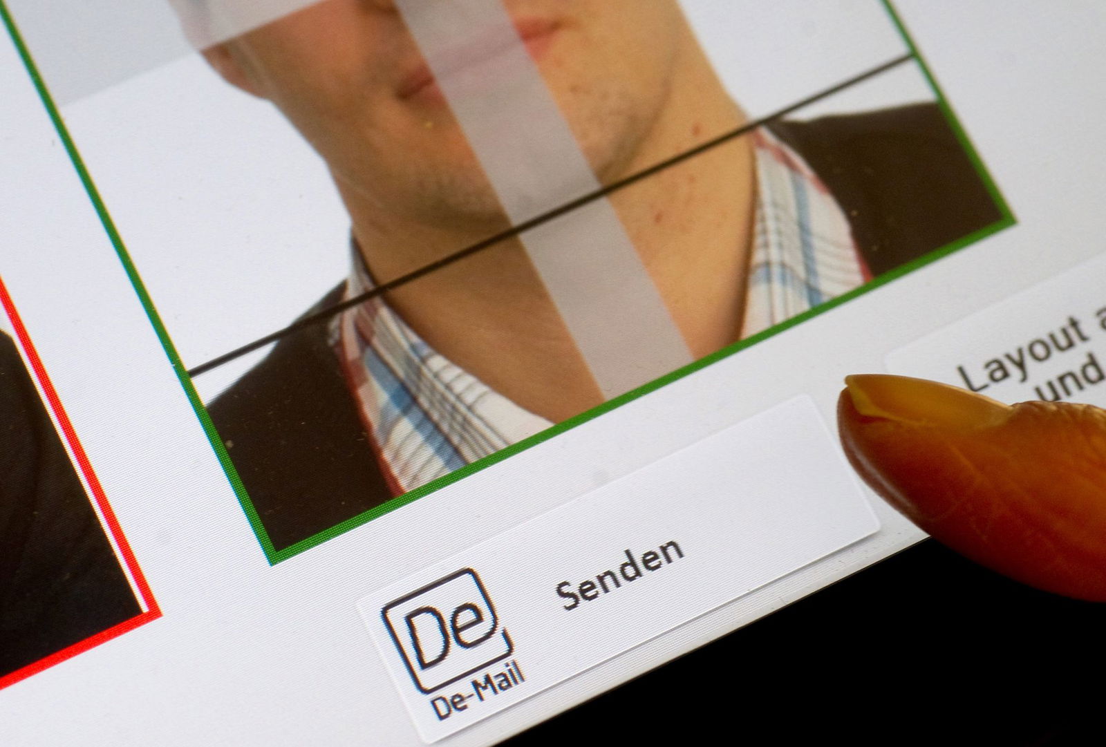 Ausgedruckte Passbilder sollen nur noch in Ausnahmefällen angenommen werden. (Archivbild)