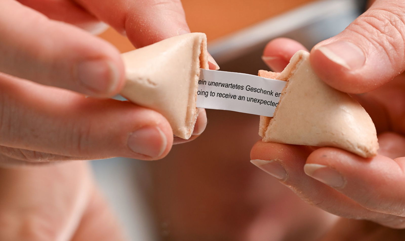 Ein unter anderem mit Glückskeksen überladener Laster ist in Pfullendorf gestoppt worden. (Symbolbild)