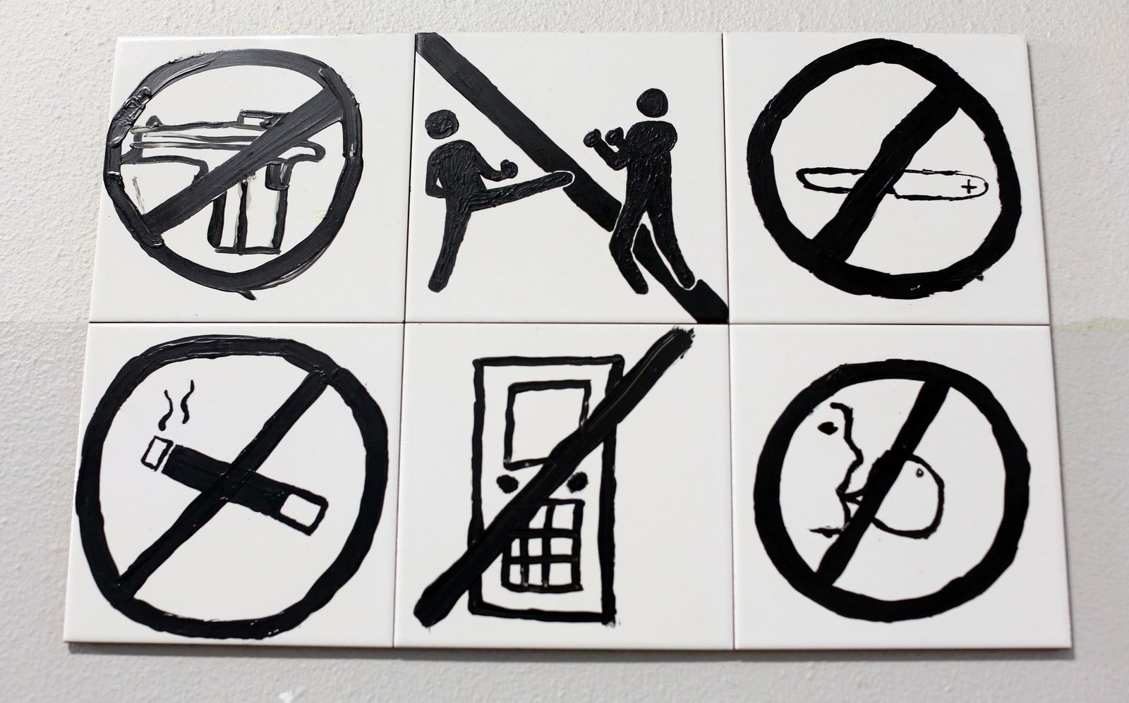 Die Zahl der erfassten Bedrohungen an Schulen hat 2024 abgenommen, die Zahl der Gewalttaten blieb stabil. (Symbolbild)