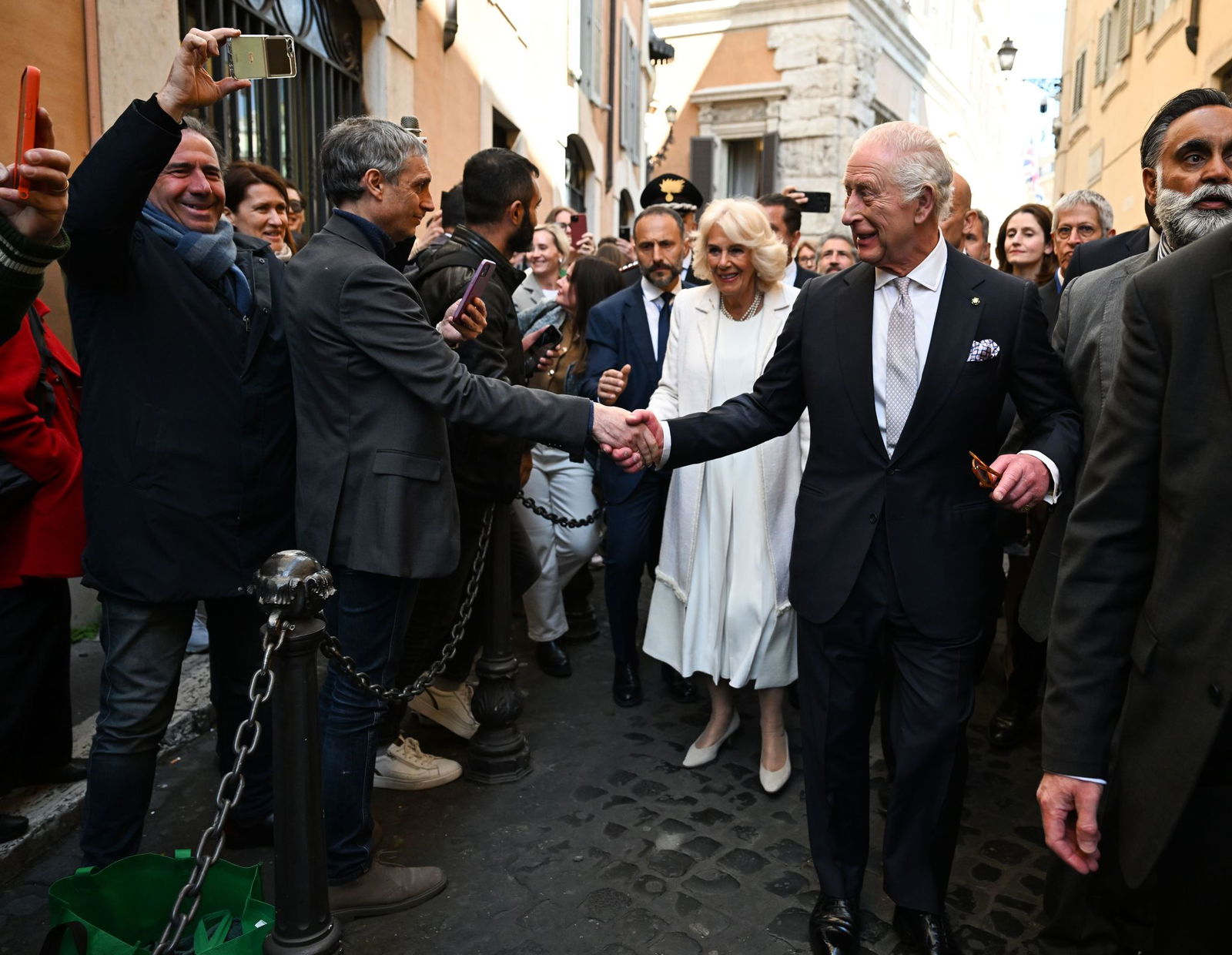 Charles und Camilla hatten sich am 9. April 2005 das Ja-Wort gegeben.