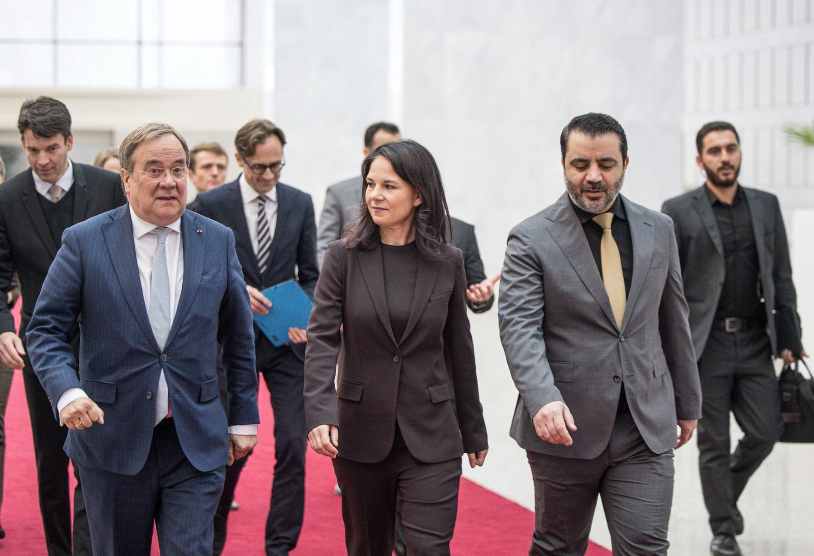 Armin Laschet gilt als einer von mehreren Kandidaten für das Amt des Bundesaußenministers in der nächsten Bundesregierung. (Archivbild) 