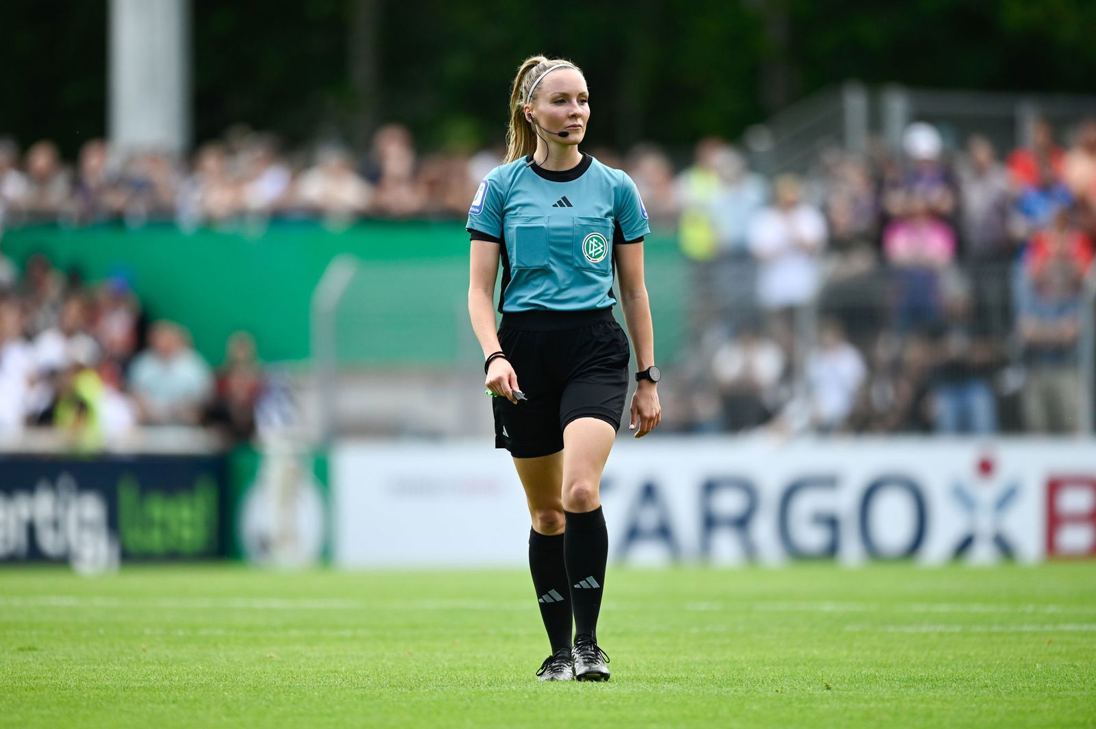 Fabienne Michel soll beim Drittliga-Spiel zwischen dem SC Verl und Rot-Weiss Essen sexistisch beleidigt worden sein.