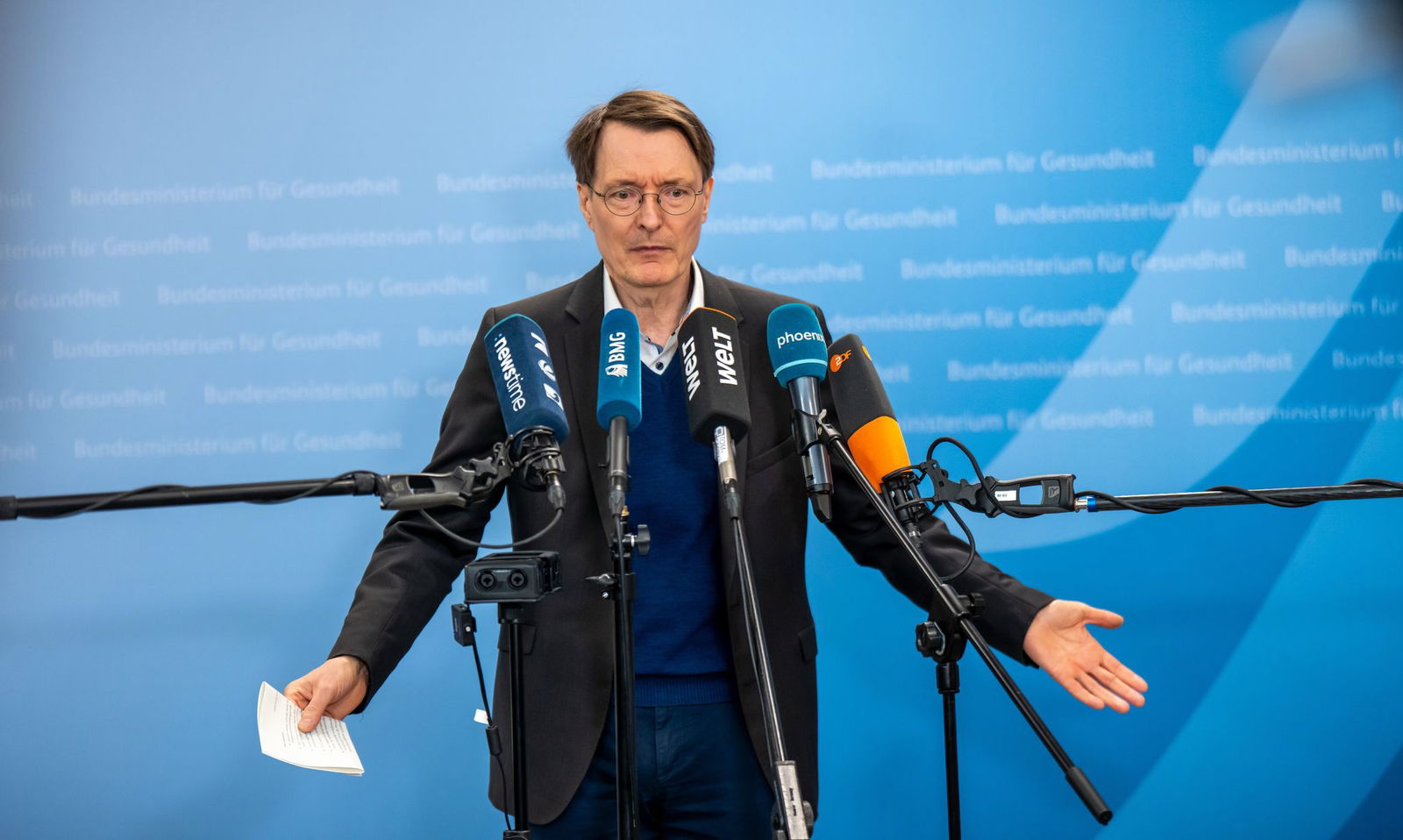 Von der elektronischen Patientenakte erhofft sich der scheidende Gesundheitsminister Karl Lauterbach (SPD) große Verbesserungen.