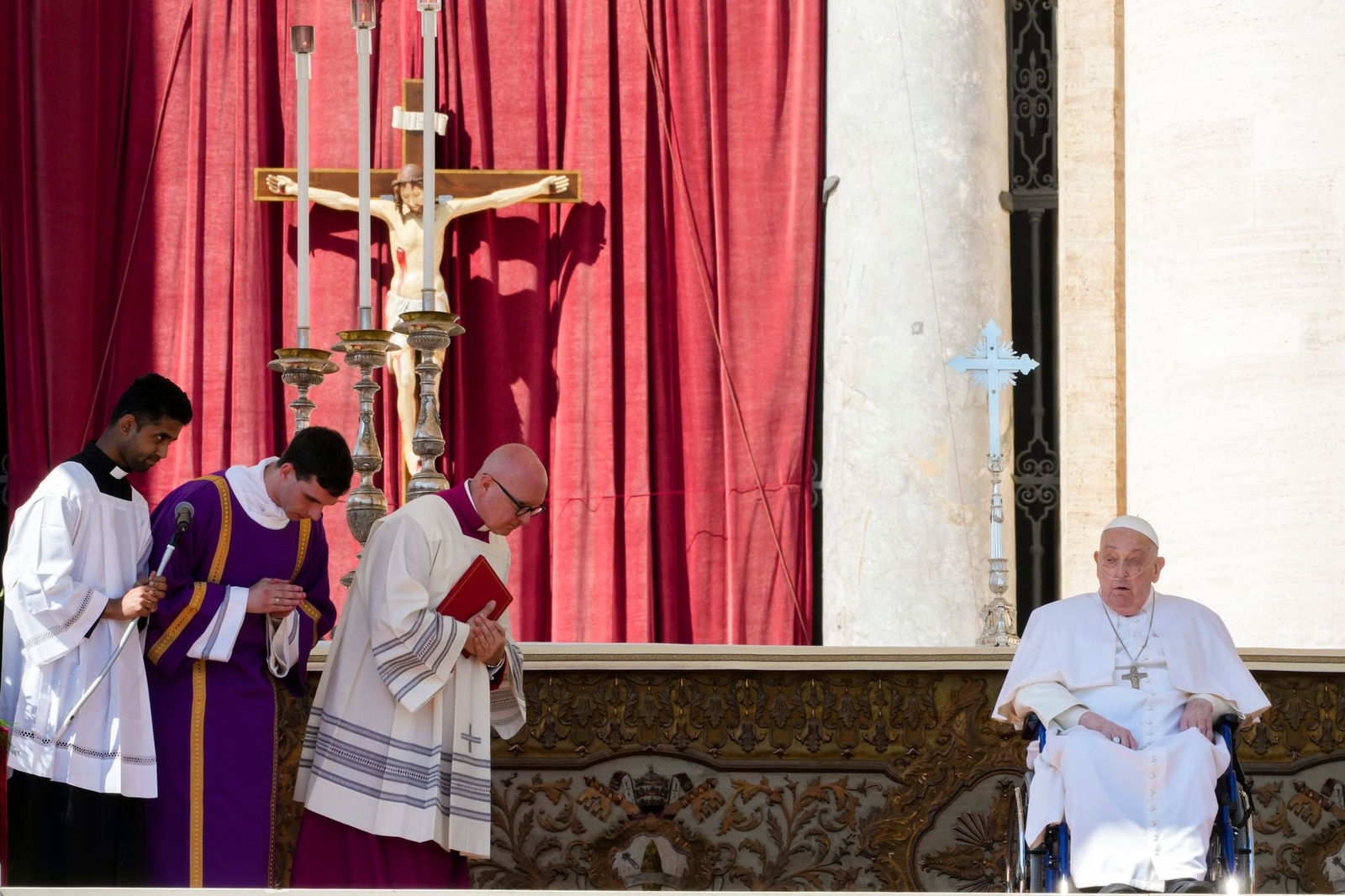 Die Predigt musste ein Erzbischof für ihn halten, aber dann kam der Papst persönlich.