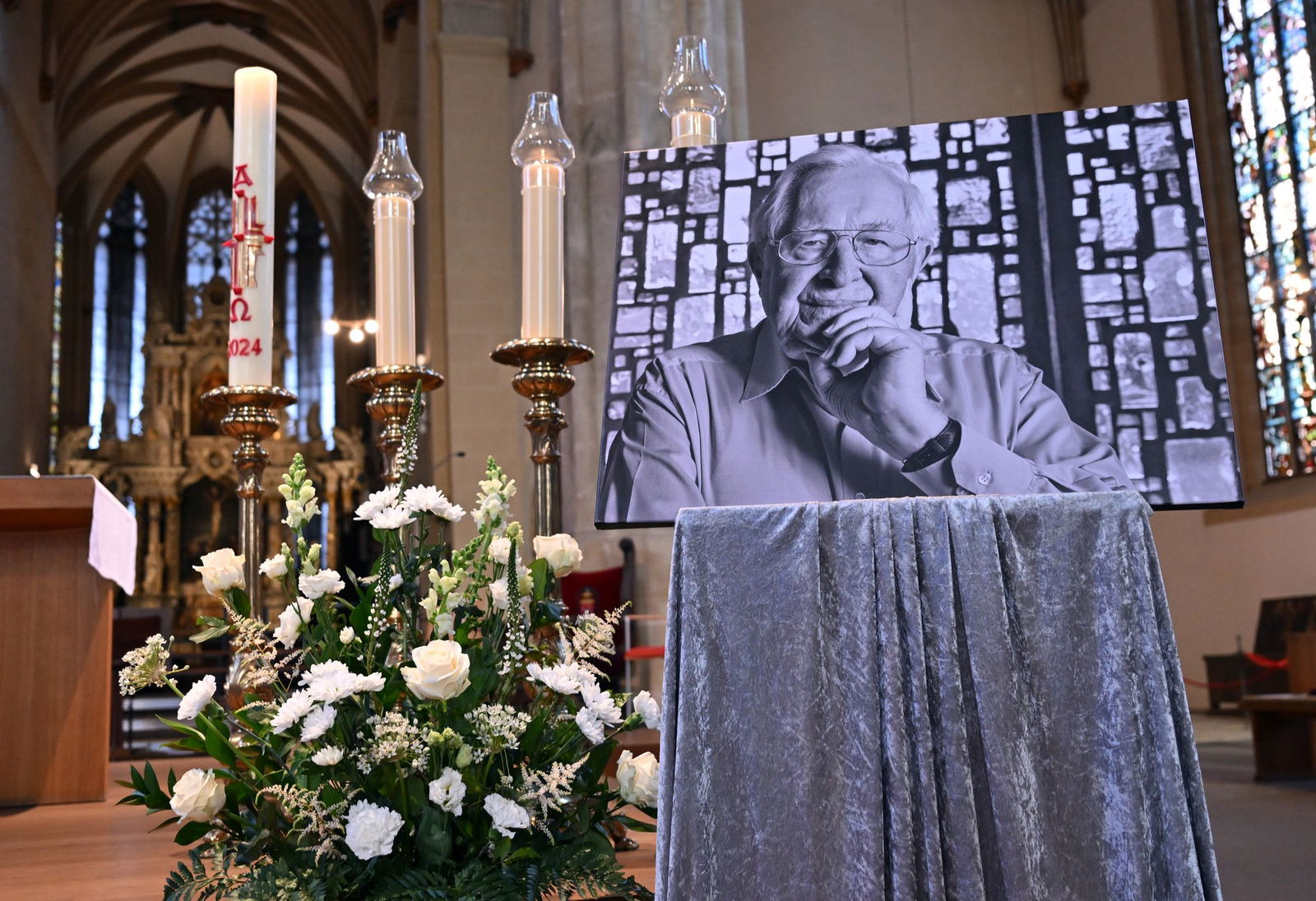 Der frühere Ministerpräsident von Rheinland-Pfalz und Thüringen, Bernhard Vogel (CDU), war am 2. März im Alter von 92 Jahren gestorben. 