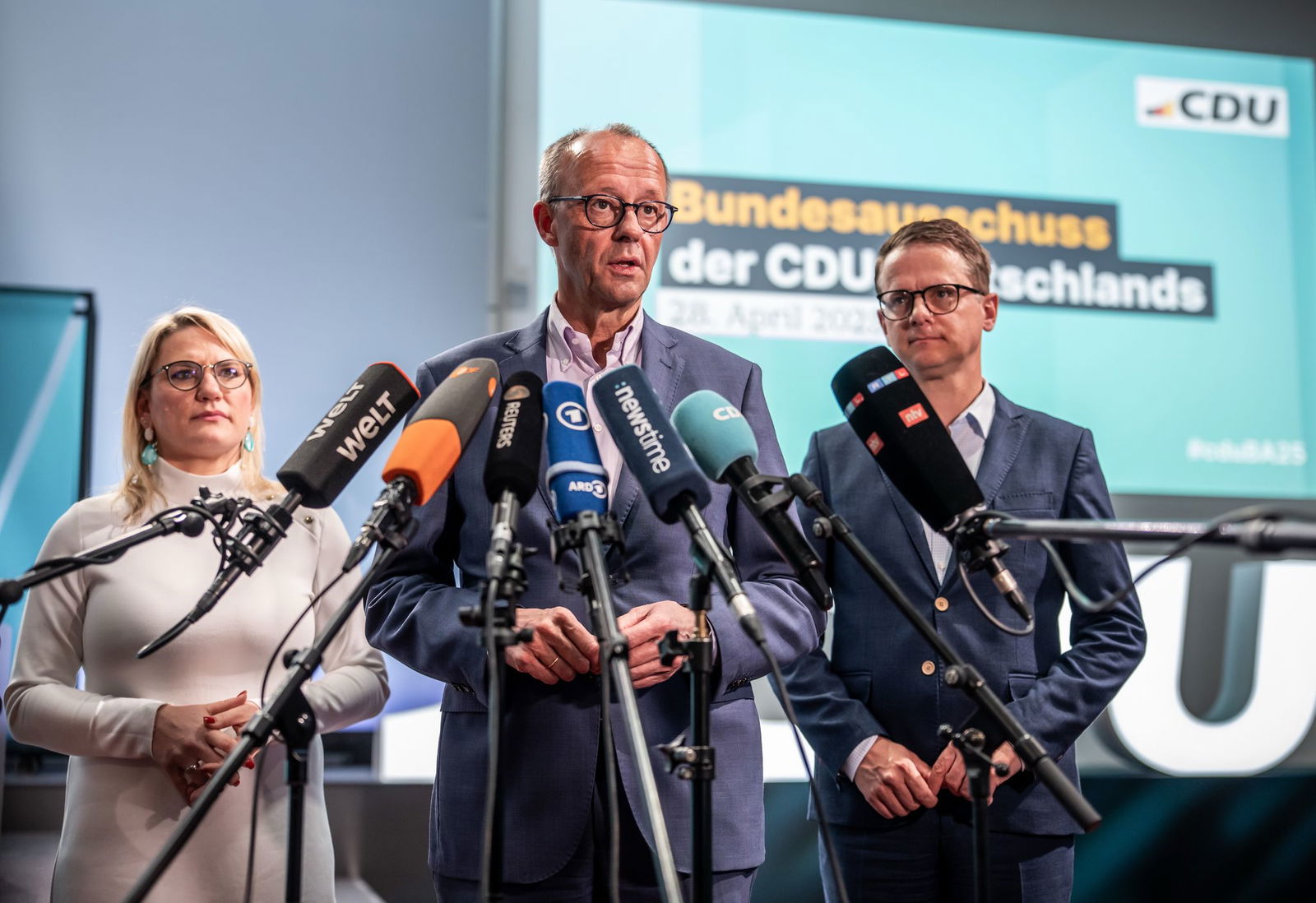 Personelle Klarheit - Union legt Liste der Kabinettsmitglieder vor.