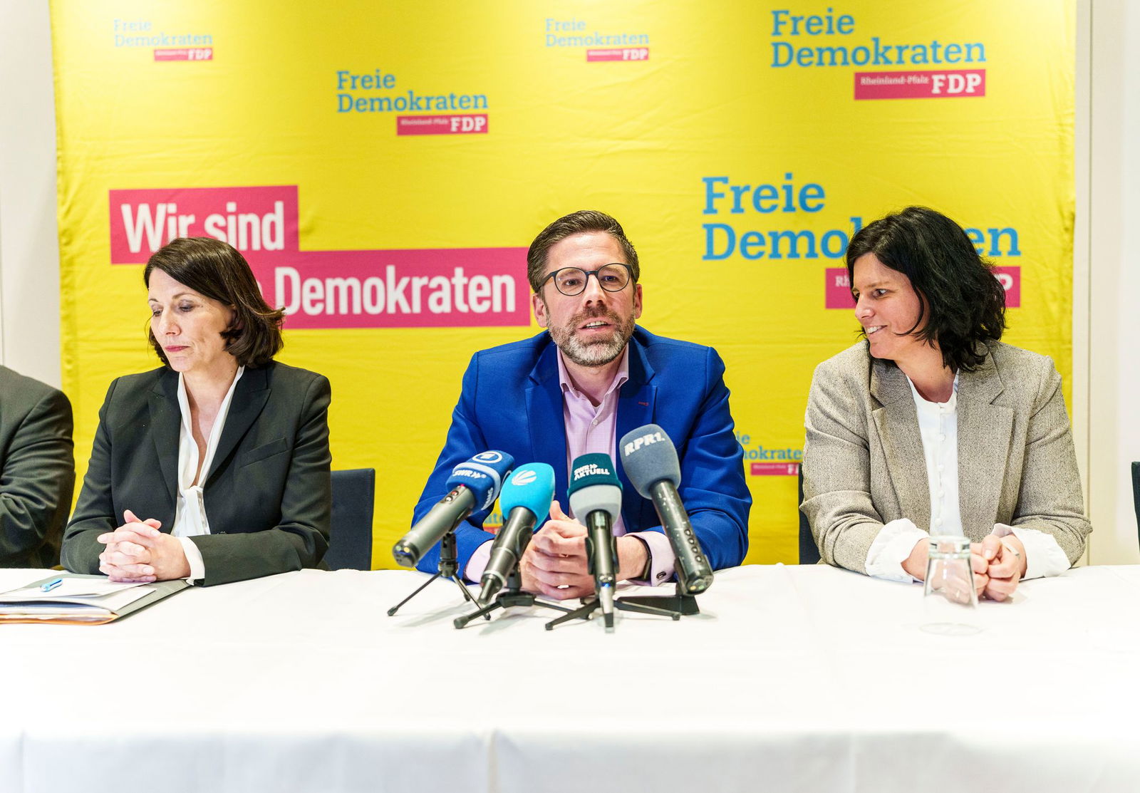 Philipp Fernis und Carina Konrad stellen sich jetzt hinter die Kandidatur von Daniela Schmitt für den FDP-Landesvorsitz.