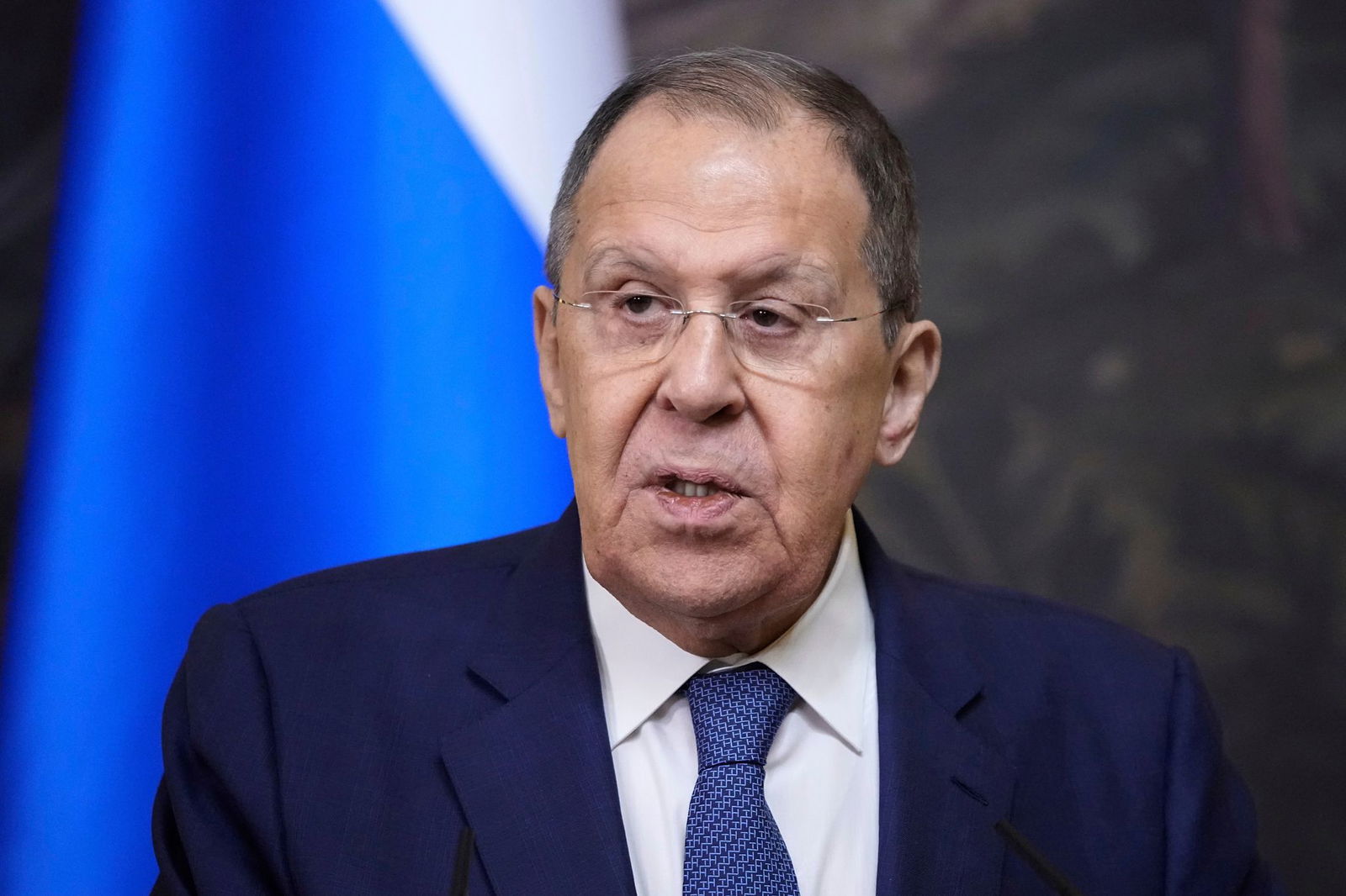 In einem Interview wiederholte der russische Außenminister Sergej Lawrow die bisherigen Forderungen Moskaus für ein Ende des Kriegs gegen die Ukraine. (Archivbild)