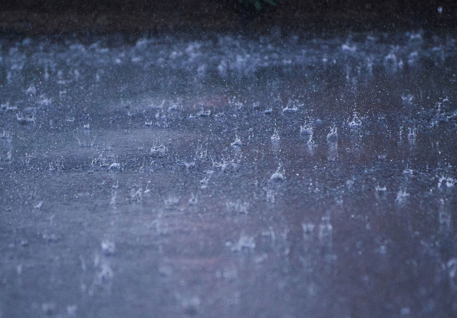 Regional könnte es heftig regnen. (Archivbild)