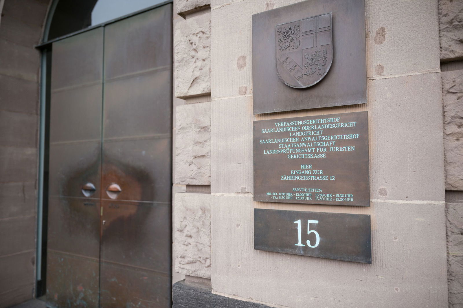 Mit der Frage der Verwertbarkeit von Blitzermessungen wendet sich das Saar-Oberlandesgericht an den Bundesgerichtshof. (Archivbild)
