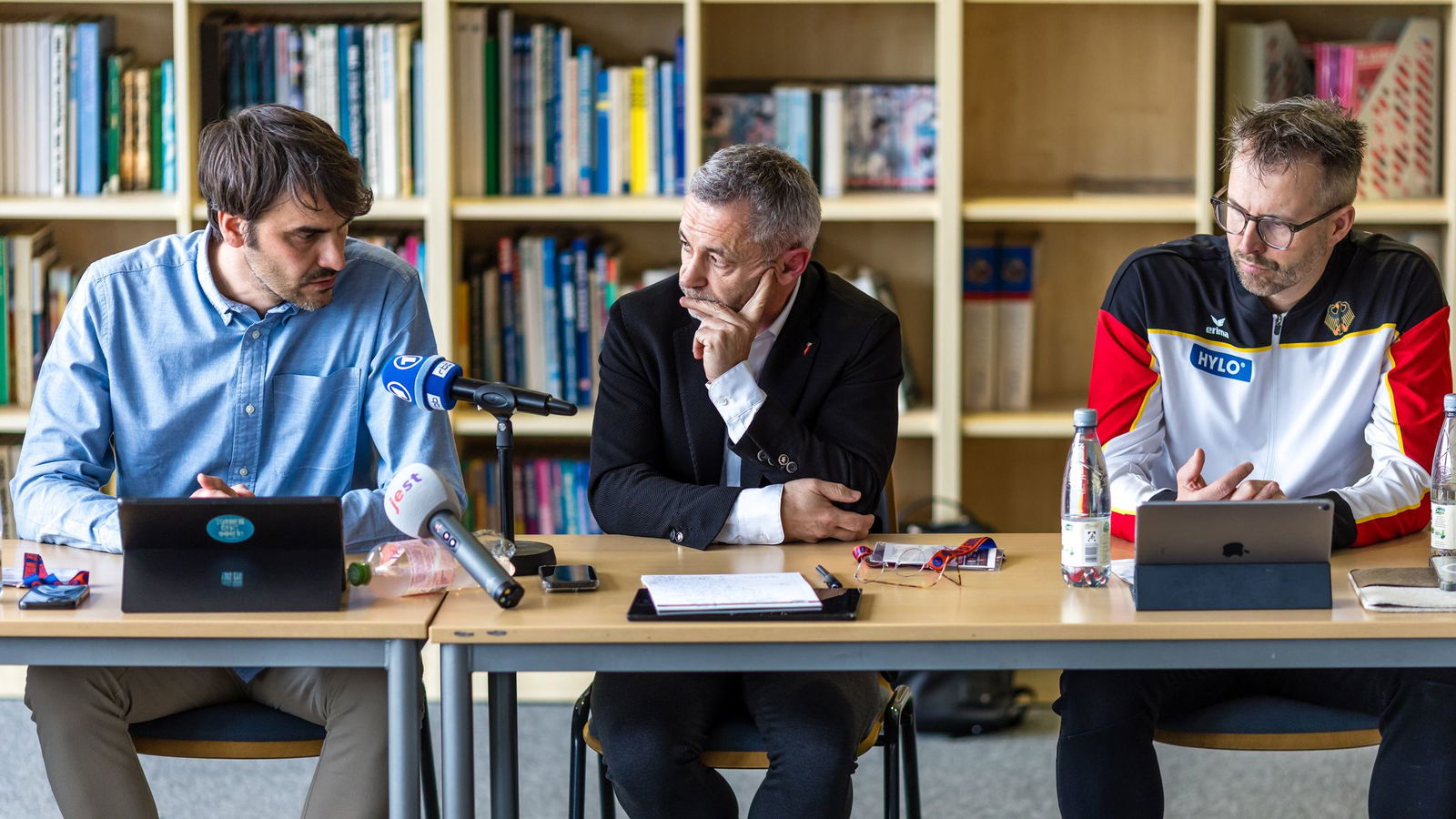 Der DTB um Präsident Alfons Hölzl (Mitte) arbeitet weiter den Missbrauchsskandal auf.