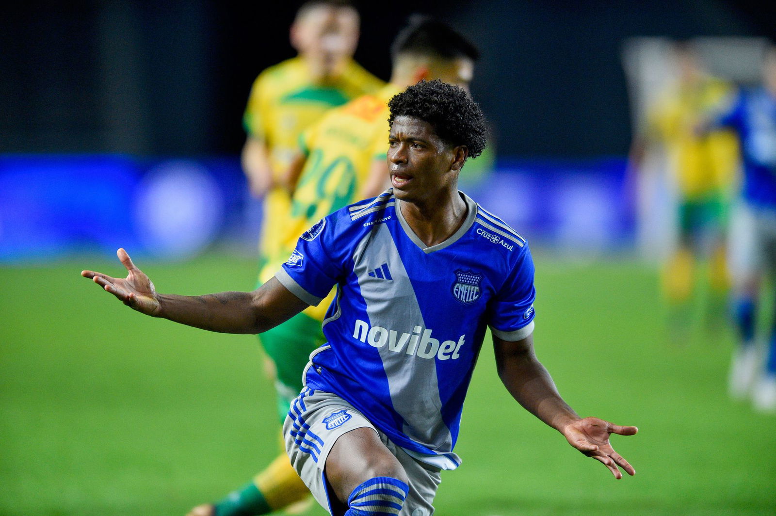 Frau und Kind von Fußballprofi Jackson Rodriguez wurden entführt.