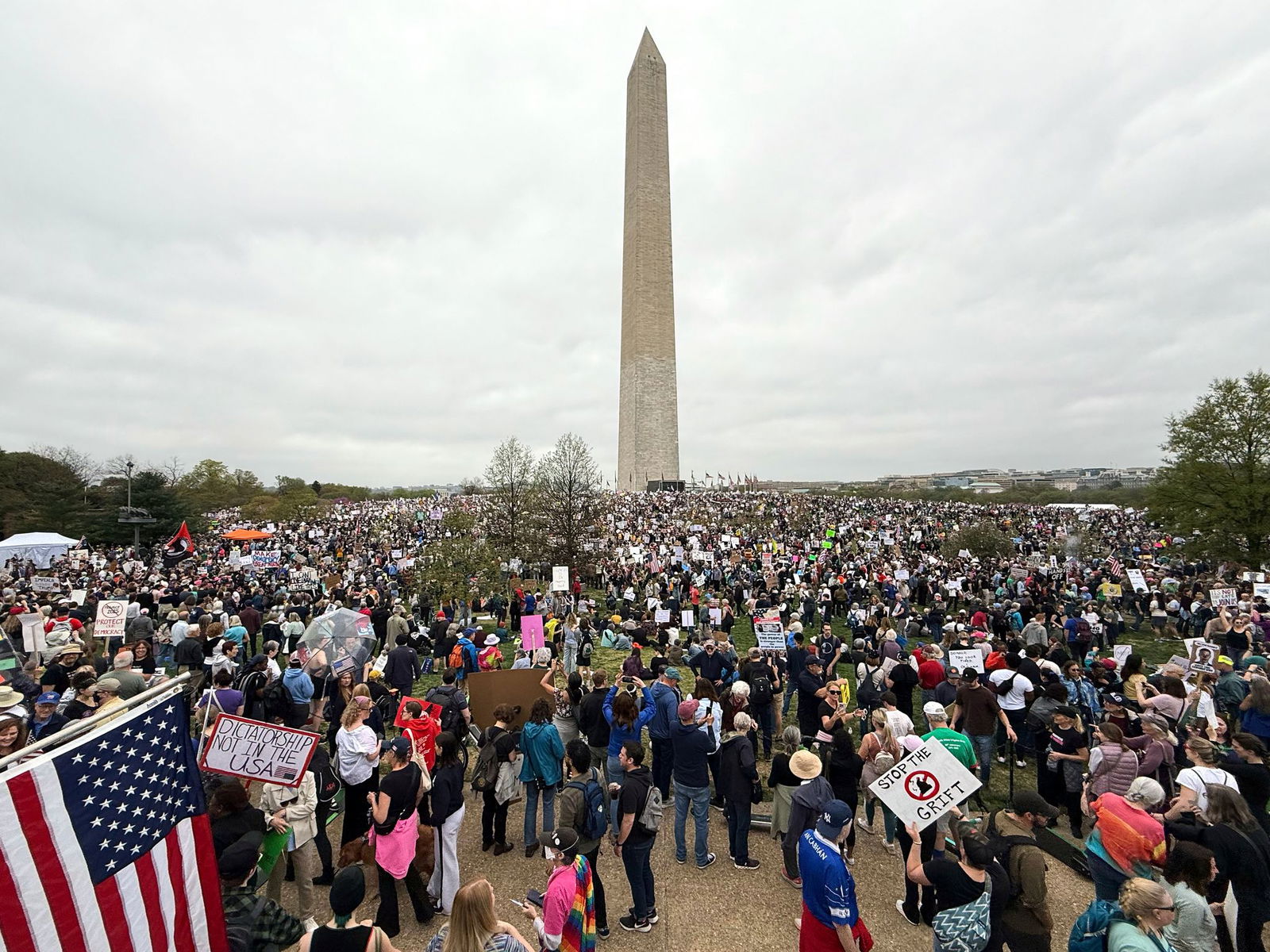 Eine große Demonstration gab es in der US-Hauptstadt Washington, unweit des Weißen Hauses.