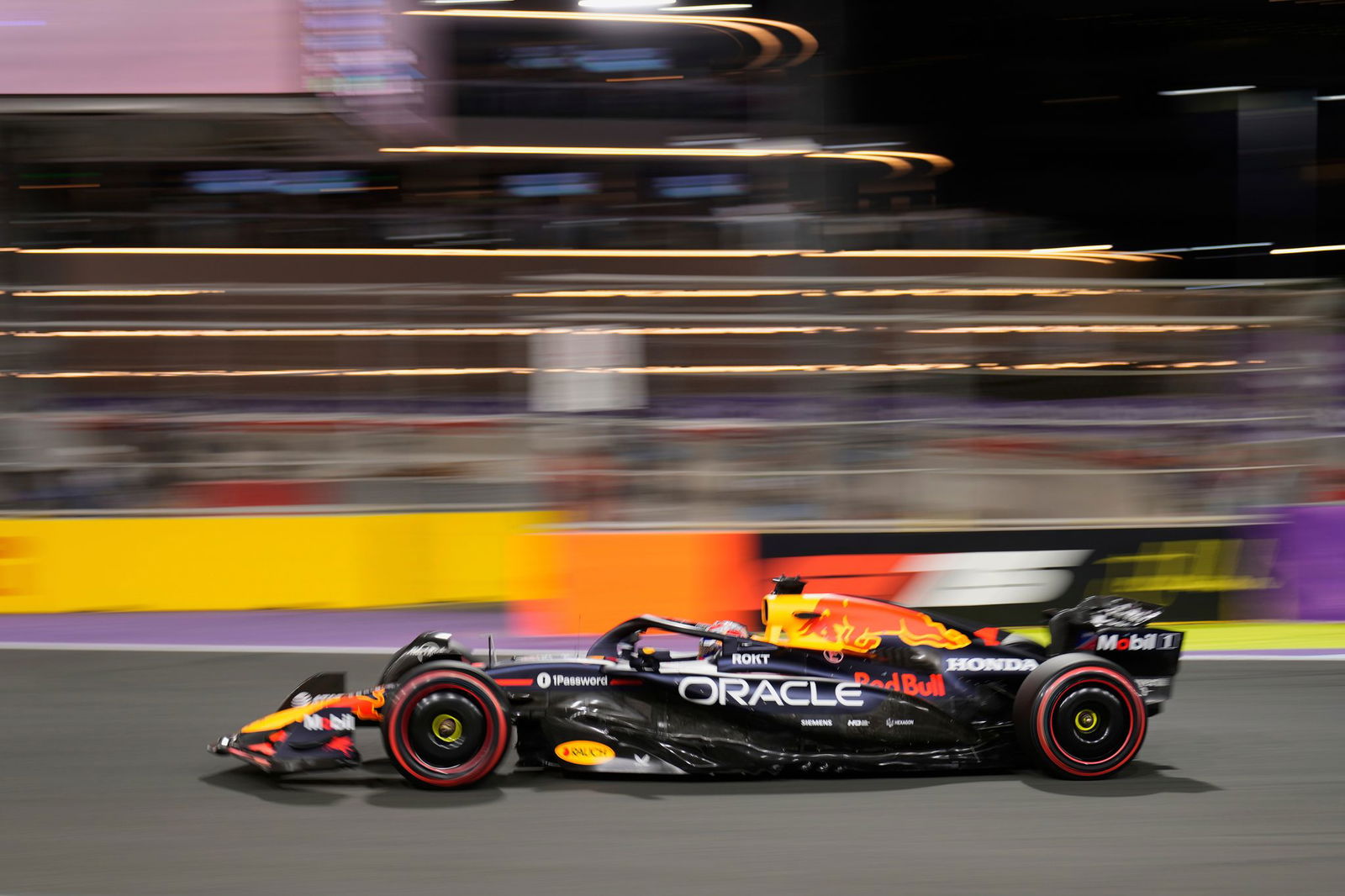 Er ist eine Klasse für sich und beweist es in Dschidda. 