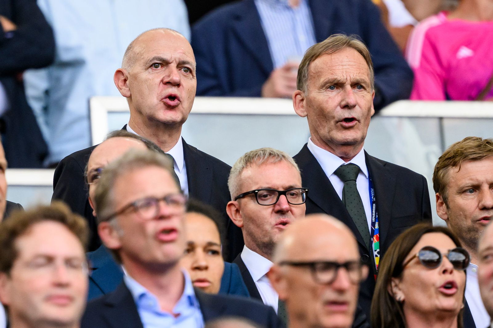 Die DFB- und DFL-Spitze sieht sich vor dem UEFA-Kongress mit dem Russland-Thema konfrontiert. 