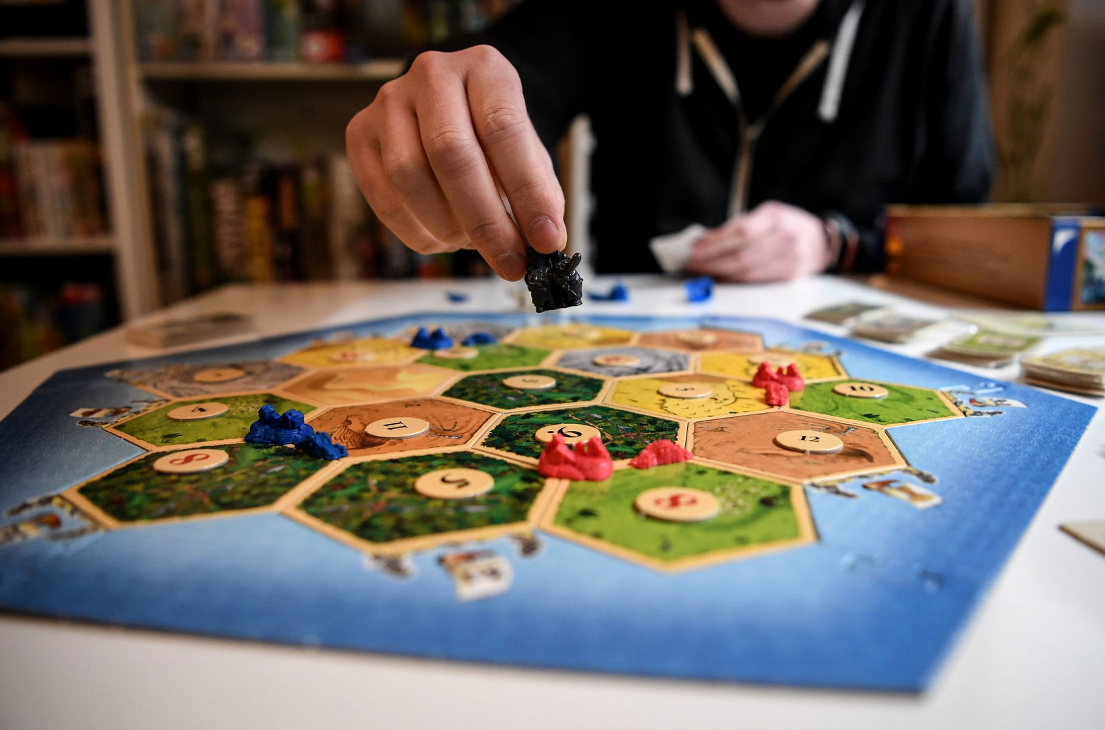 Bei «Catan» geht es seit 30 Jahren weltweit und millionenfach um Tauschen, Handeln und Bauen. (Archivbild)