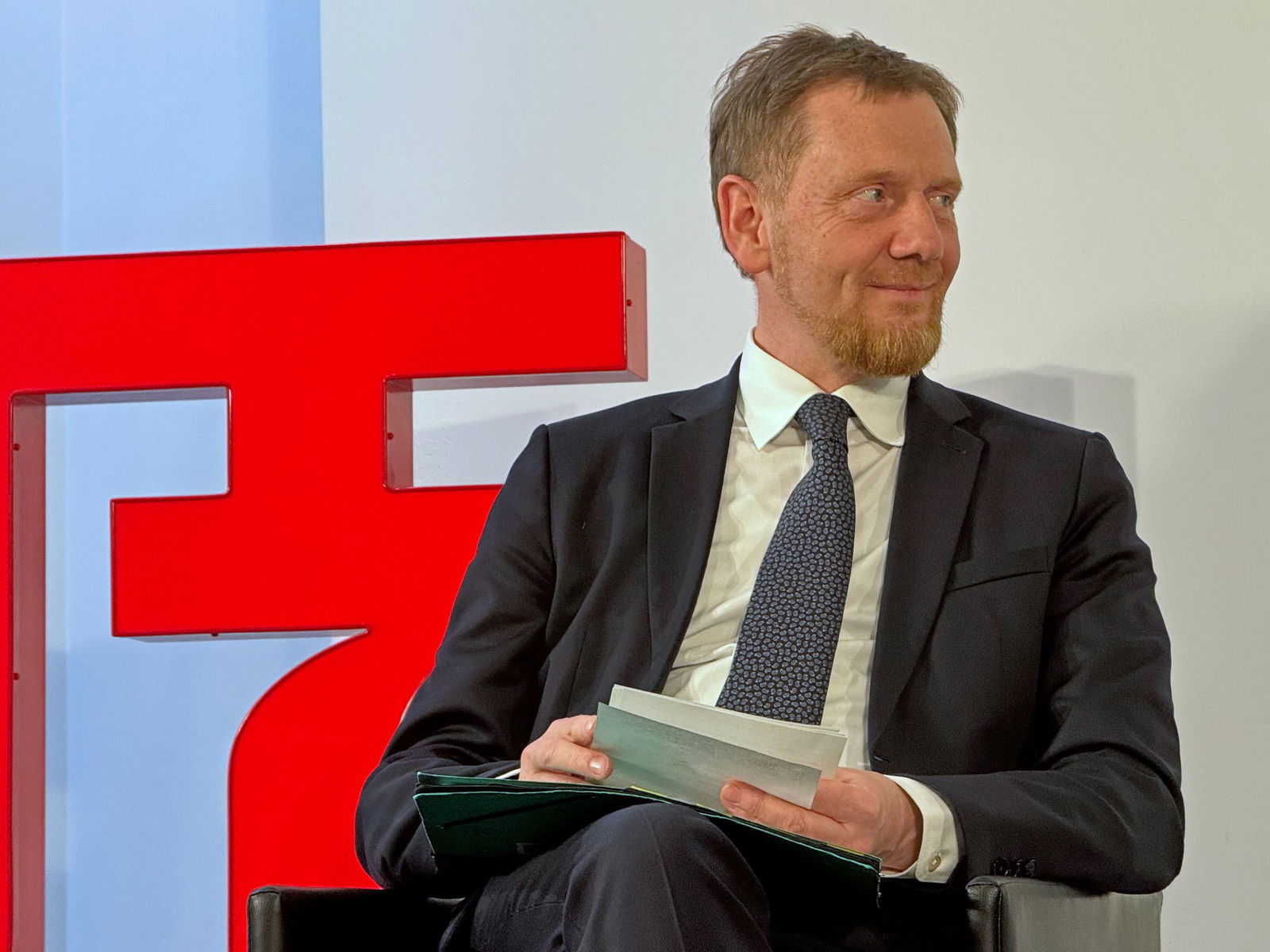 Freut sich besonders auf «Krabat»: Sachsens Ministerpräsident Michael Kretschmer (CDU).