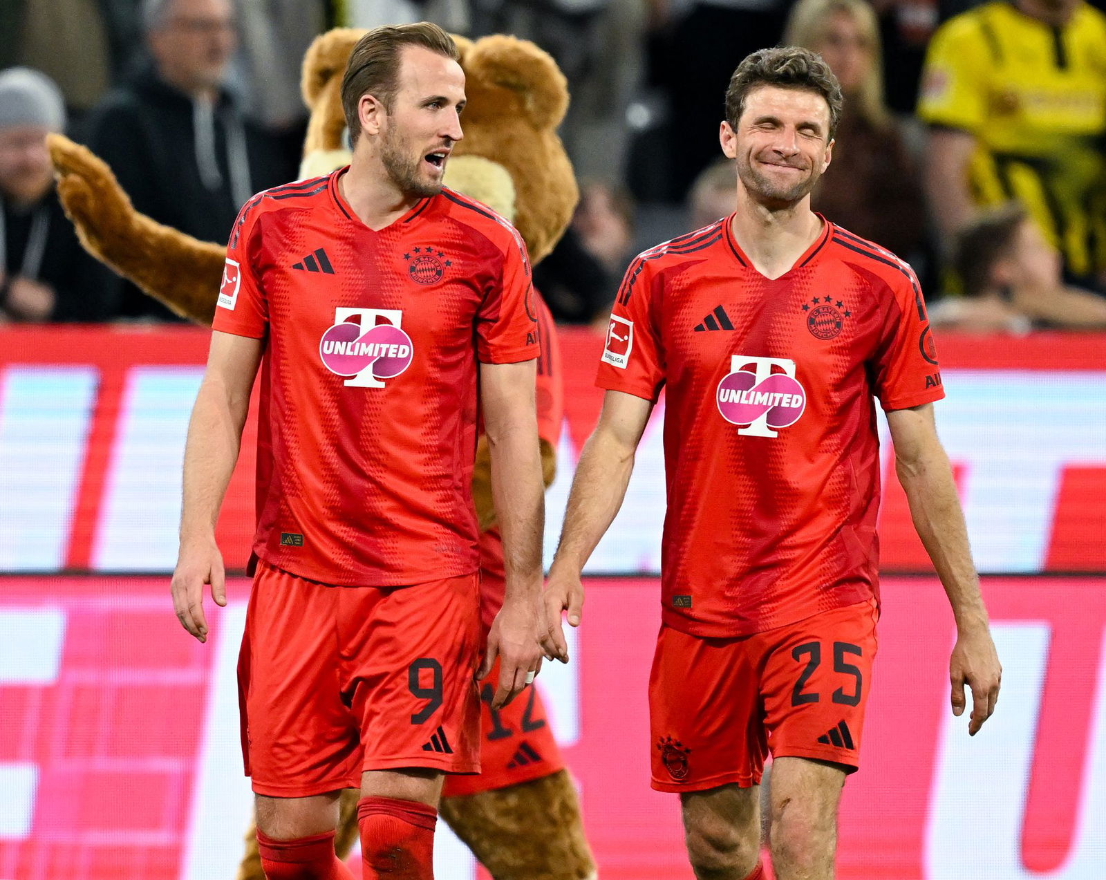 Harry Kane (l) und Thomas Müller - glückt die Wende in Mailand?