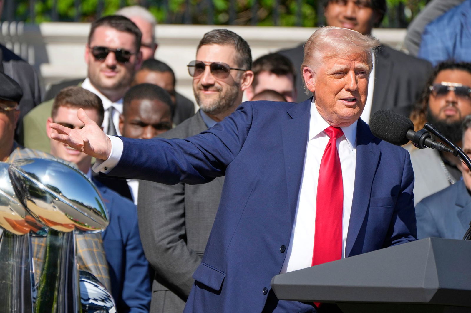 Donald Trump würdigte die Eagles für ihren Sieg im Super Bowl.
