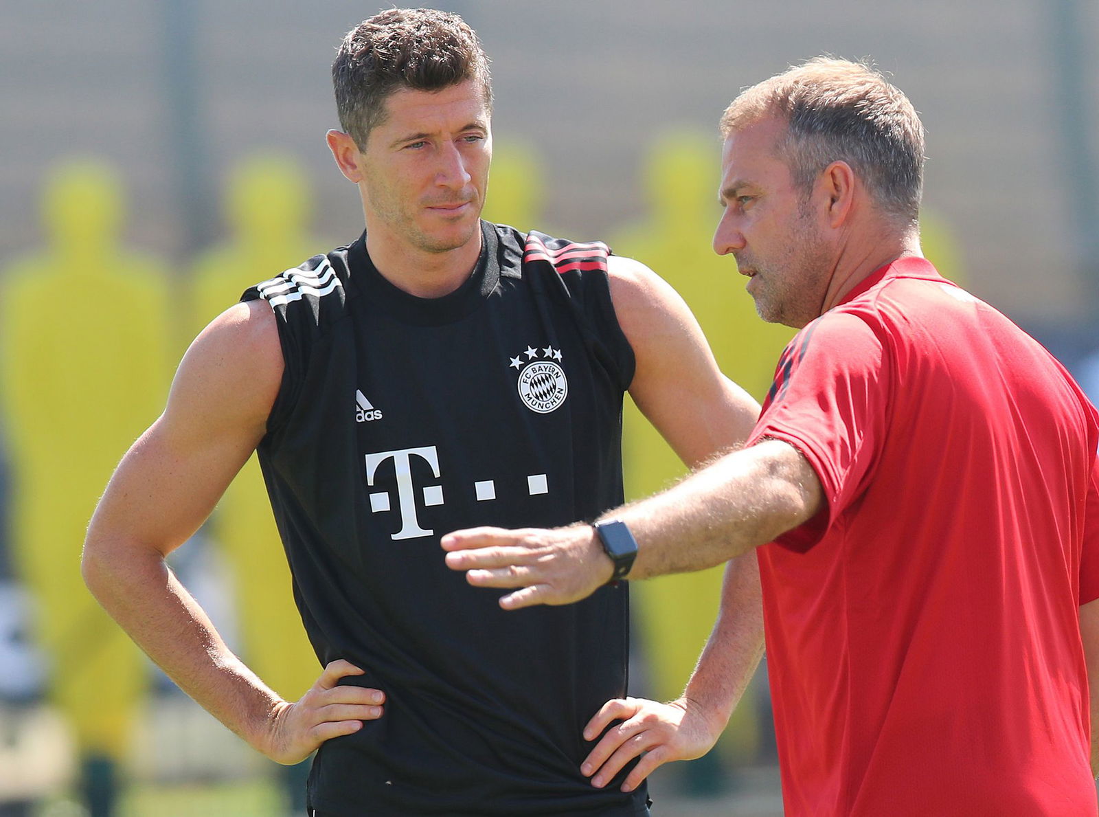 Alte Bekannte: Robert Lewandowski (l) blüht unter Flick in Barcelona wieder auf.