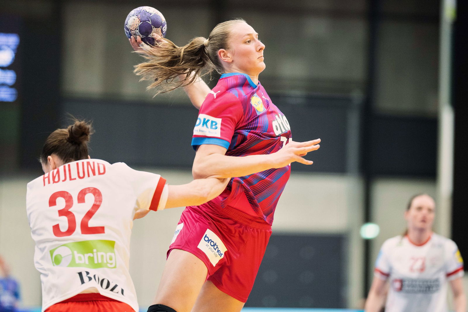 War eine wichtige Stütze beim Sieg der deutschen Handballerinnen gegen Dänemark: Rückraumspielerin Viola Leuchter.