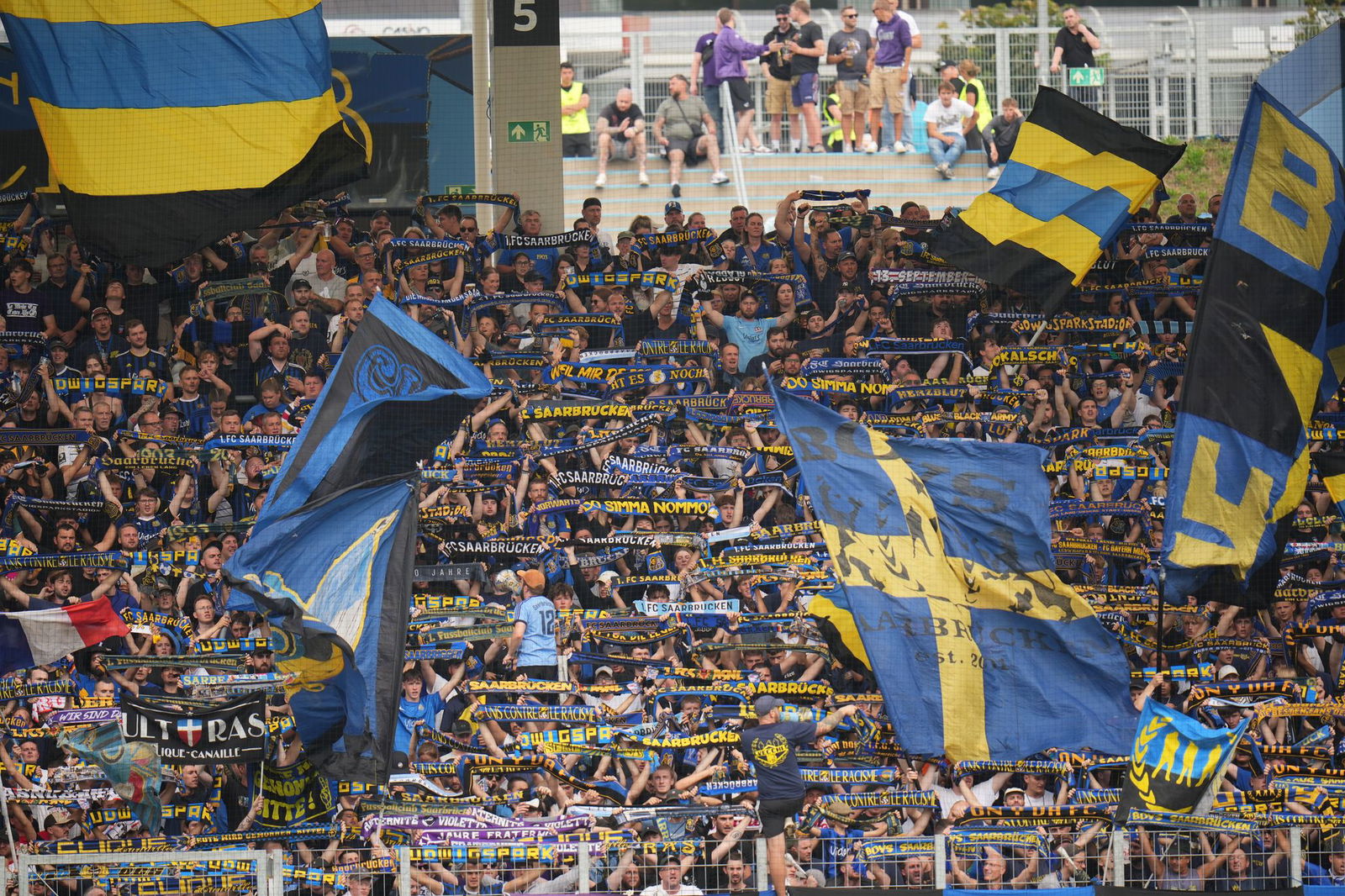 Der 1. FC Saarbrücken kam beim SV Wehen Wiesbaden nicht über ein Unentschieden hinaus.