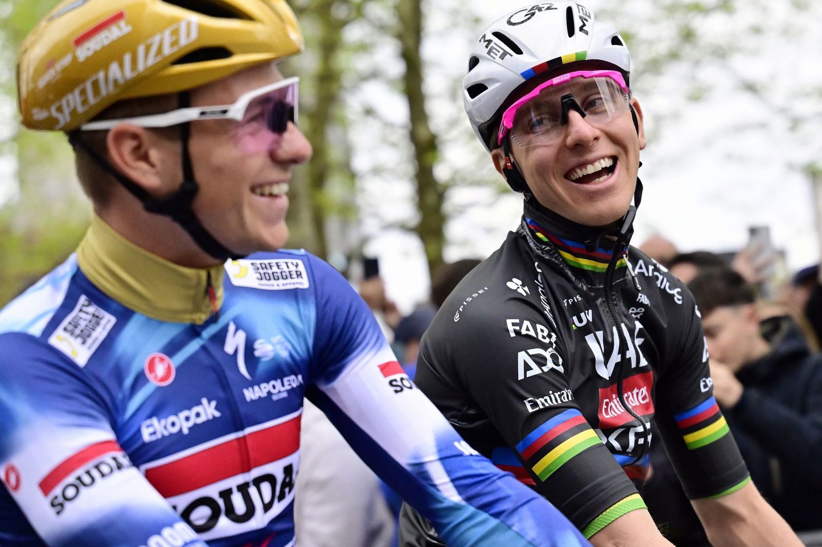 Weltmeister gegen Olympiasieger: Tadej Pogacar (r) und Remco Evenepoel beim Flèche Wallonne.