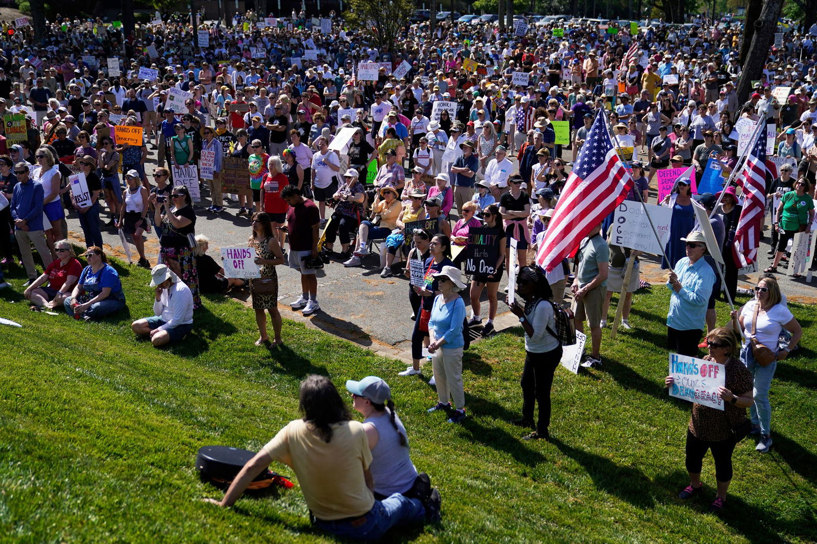 Auch in Charlotte im Bundesstaat North Carolina versammelten sich Demonstranten. 