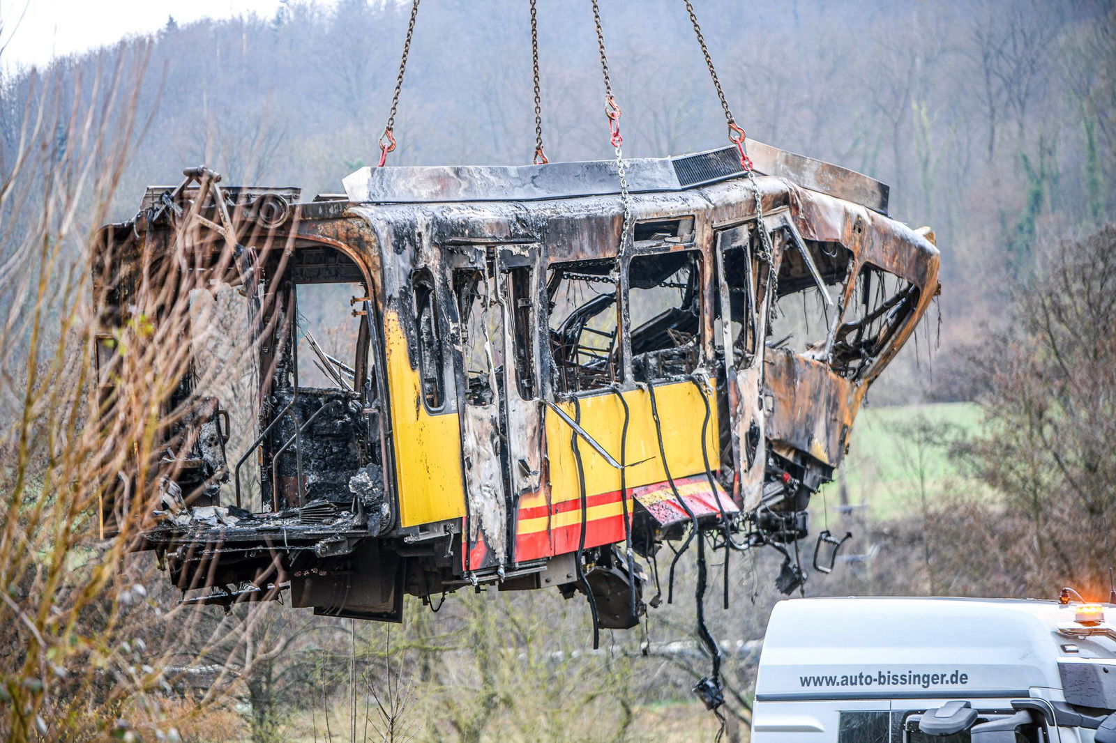 Nur sehr selten haben derartige Unfälle ein Ausmaß wie kürzlich beim Zusammenstoß eines Tank-Lastwagens mit einer Stadtbahn in Ubstadt-Weiher. (Archivbild)