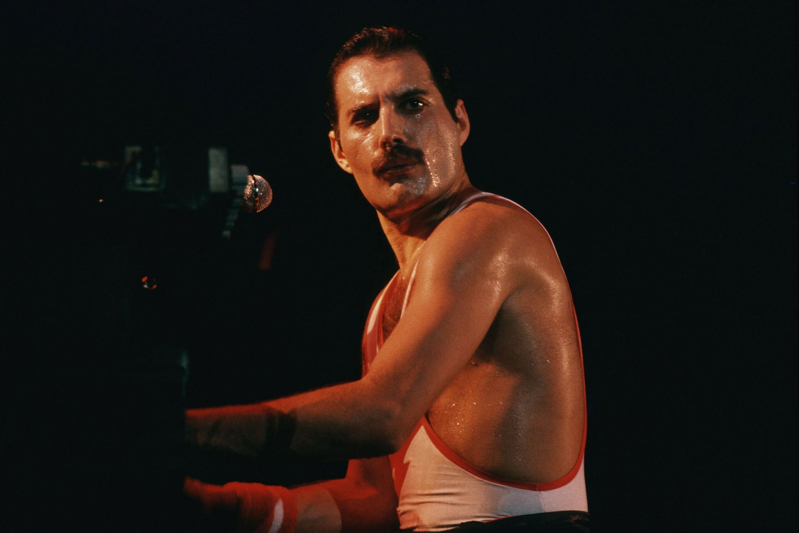 Freddie Mercury, Queen