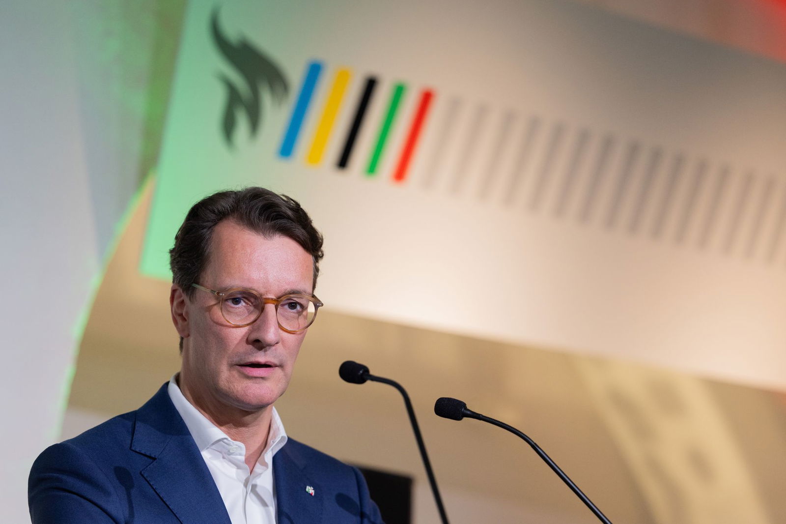 NRW-Ministerpräsident Hendrik Wüst will die Olympischen Spielen in die Region Rhein und Ruhr holen 