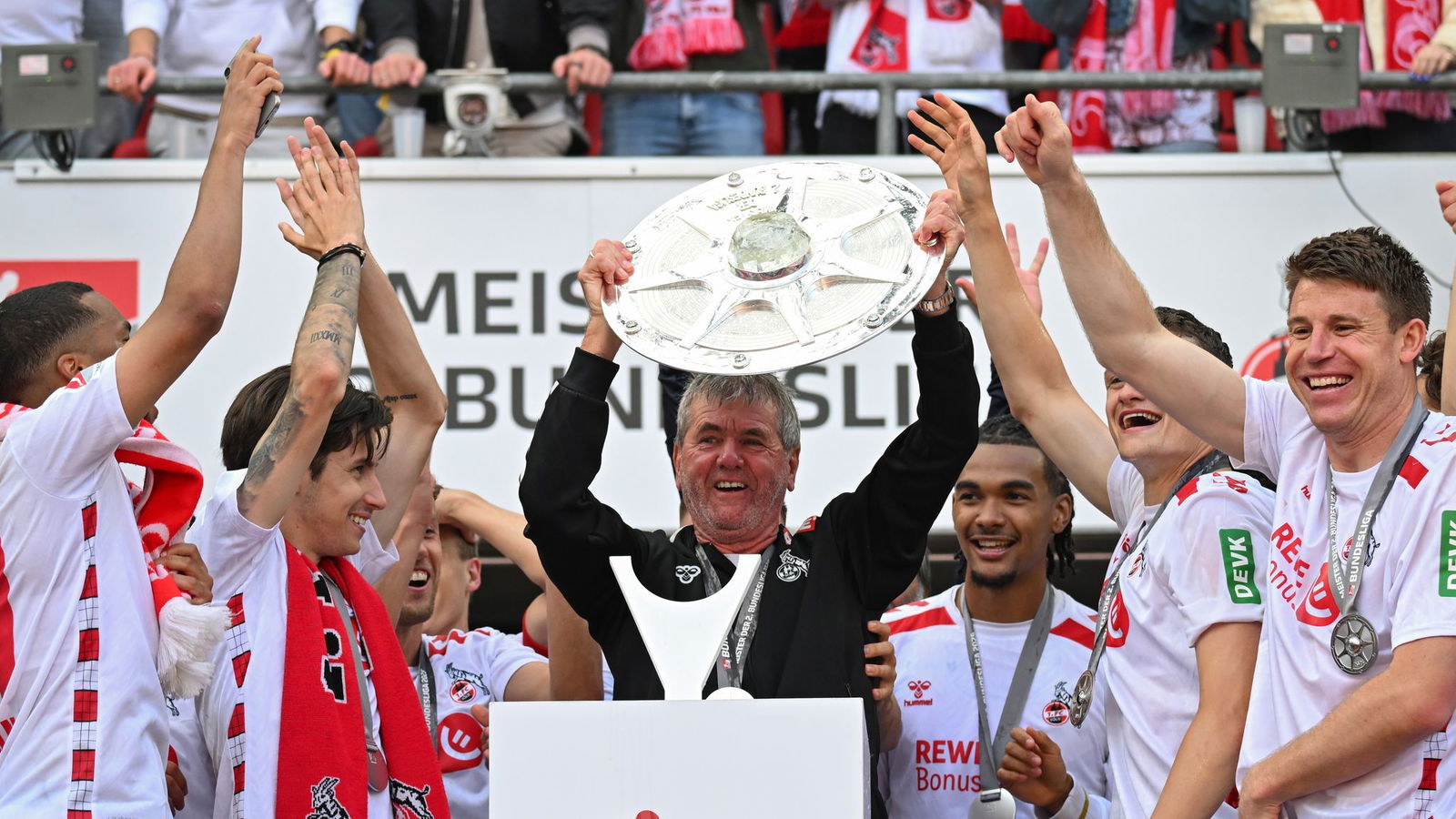 Kater nach der Feier: Funkel bleibt nicht.