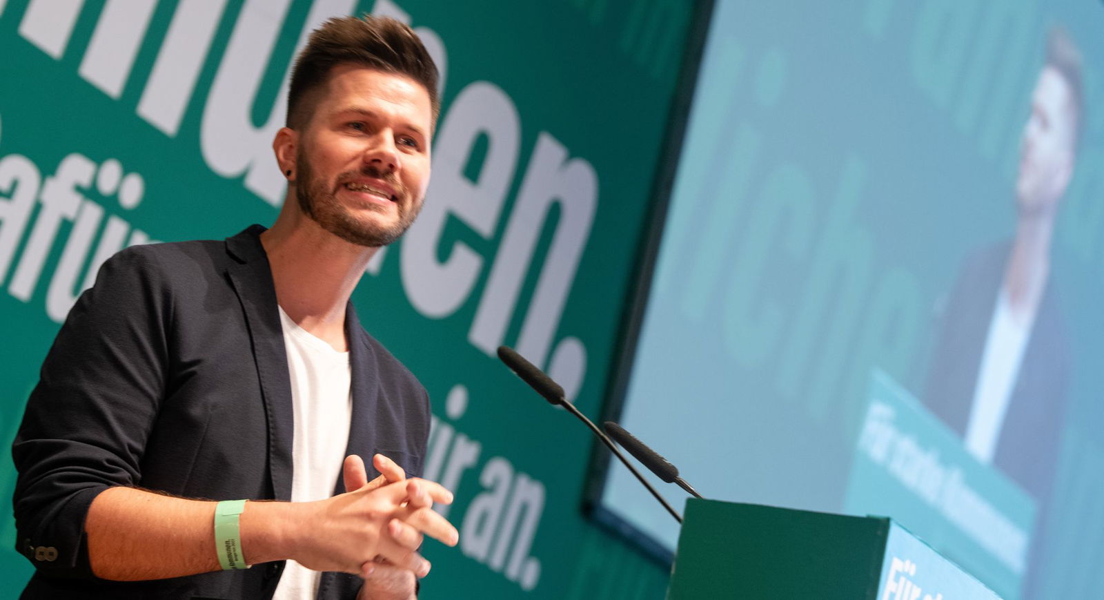 Grünen-Landeschef Pascal Haggenmüller fordert AfD-Verbot. (Foto Archiv)