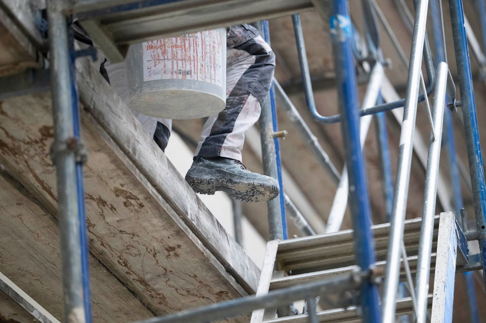 Die Zahl der genehmigten Wohnungen ist zu Jahresbeginn erneut gesunken. (Symbolbild)