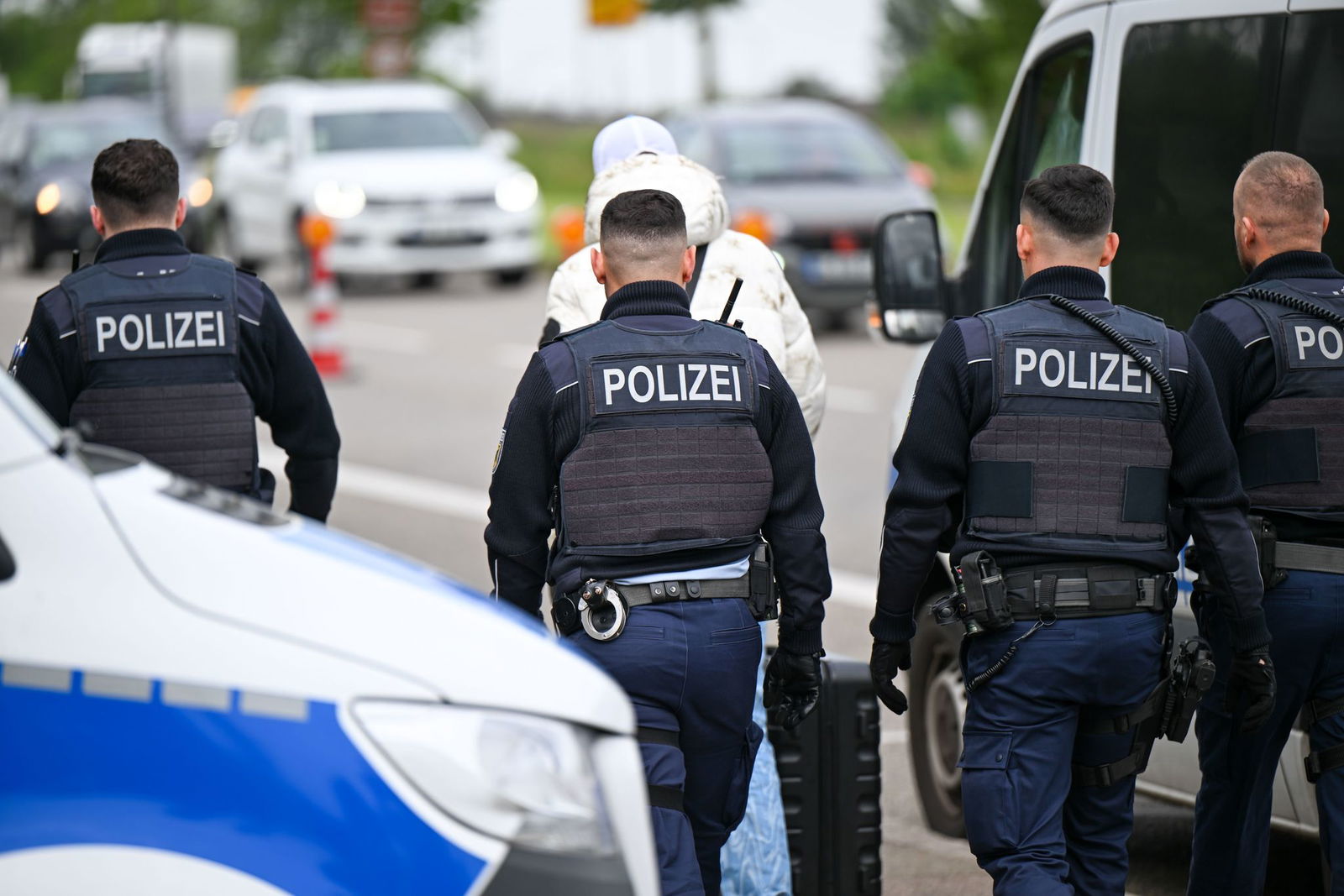 Die verstärkten Grenzkontrollen betreffen Reisende und Pendler. (Archivbild) 