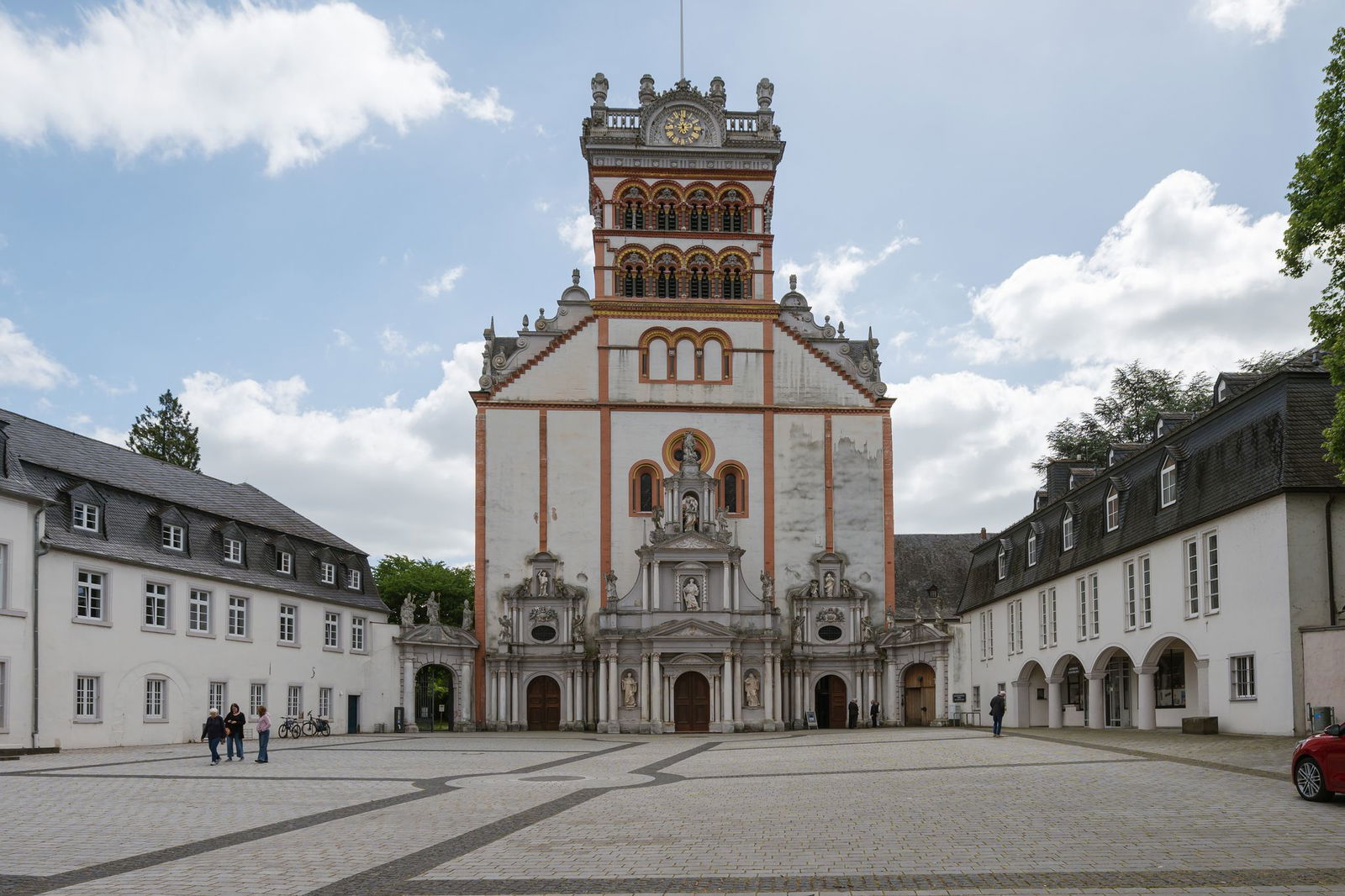 Am 13. Juli gibt es zum Abschluss der Arbeiten ein Kreuzgangfest.