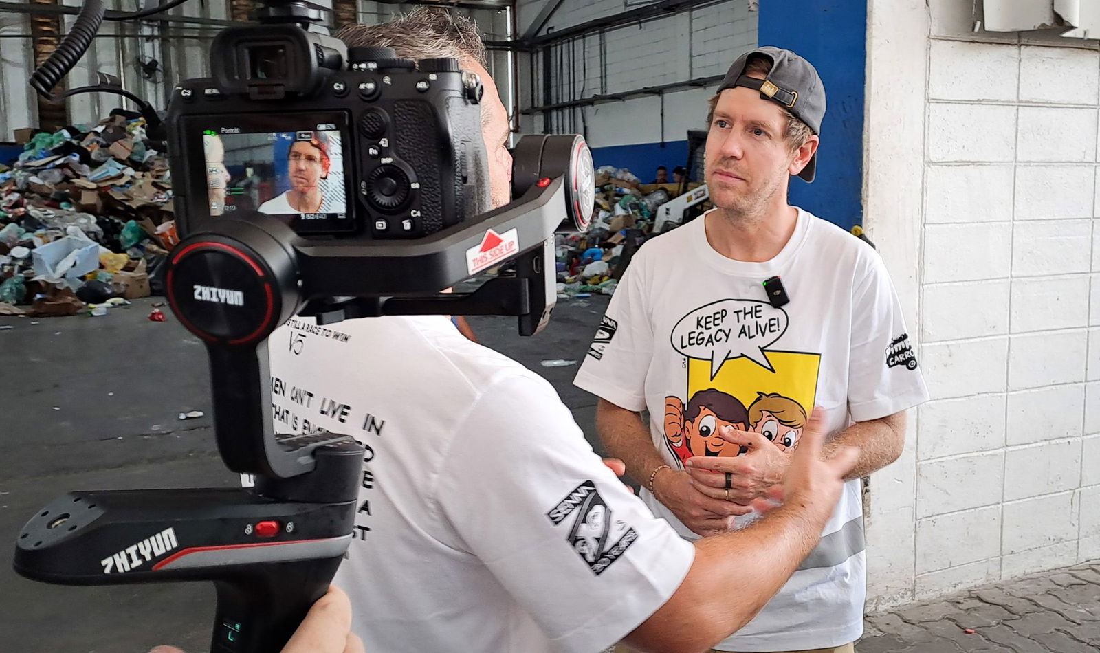 Sebastian Vettel genießt seine Zeit als Familienvater und hält sich eine künftige Rolle in der Formel 1 offen.