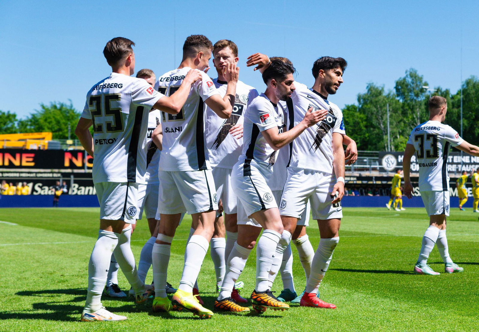 Die SV Elversberg kann noch direkt in die Bundesliga aufsteigen.