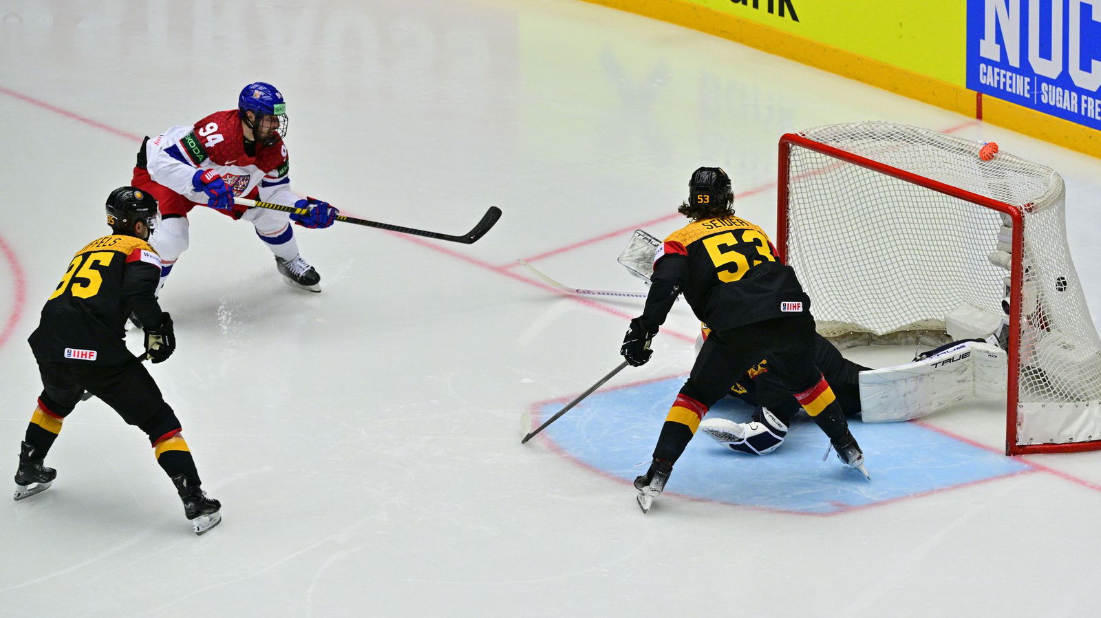 Viel Druck, viele Fehler: Star-Verteidiger Moritz Seider zeigte bei der Eishockey-WM ungewohnte Schwächen.