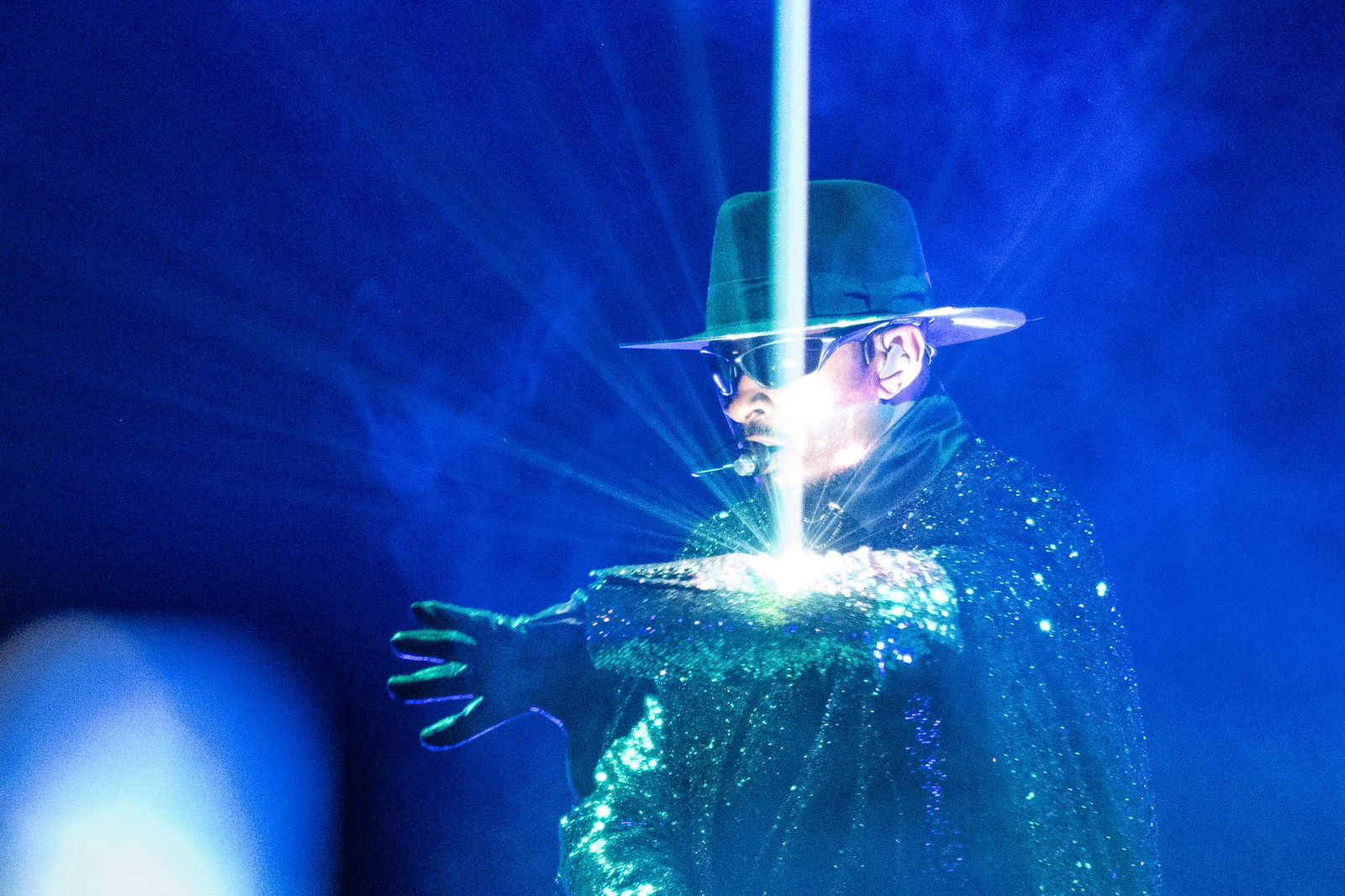 Alle warten auf den Clubhit "Yeah!"