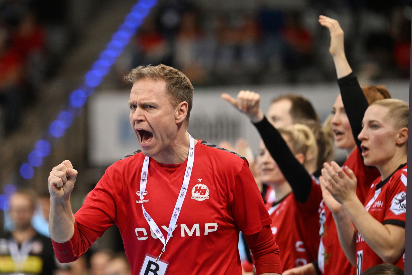 Double-Sieg für Trainer Jakob Vestergaard und die Handballerinnen der HB Ludwigsburg.
