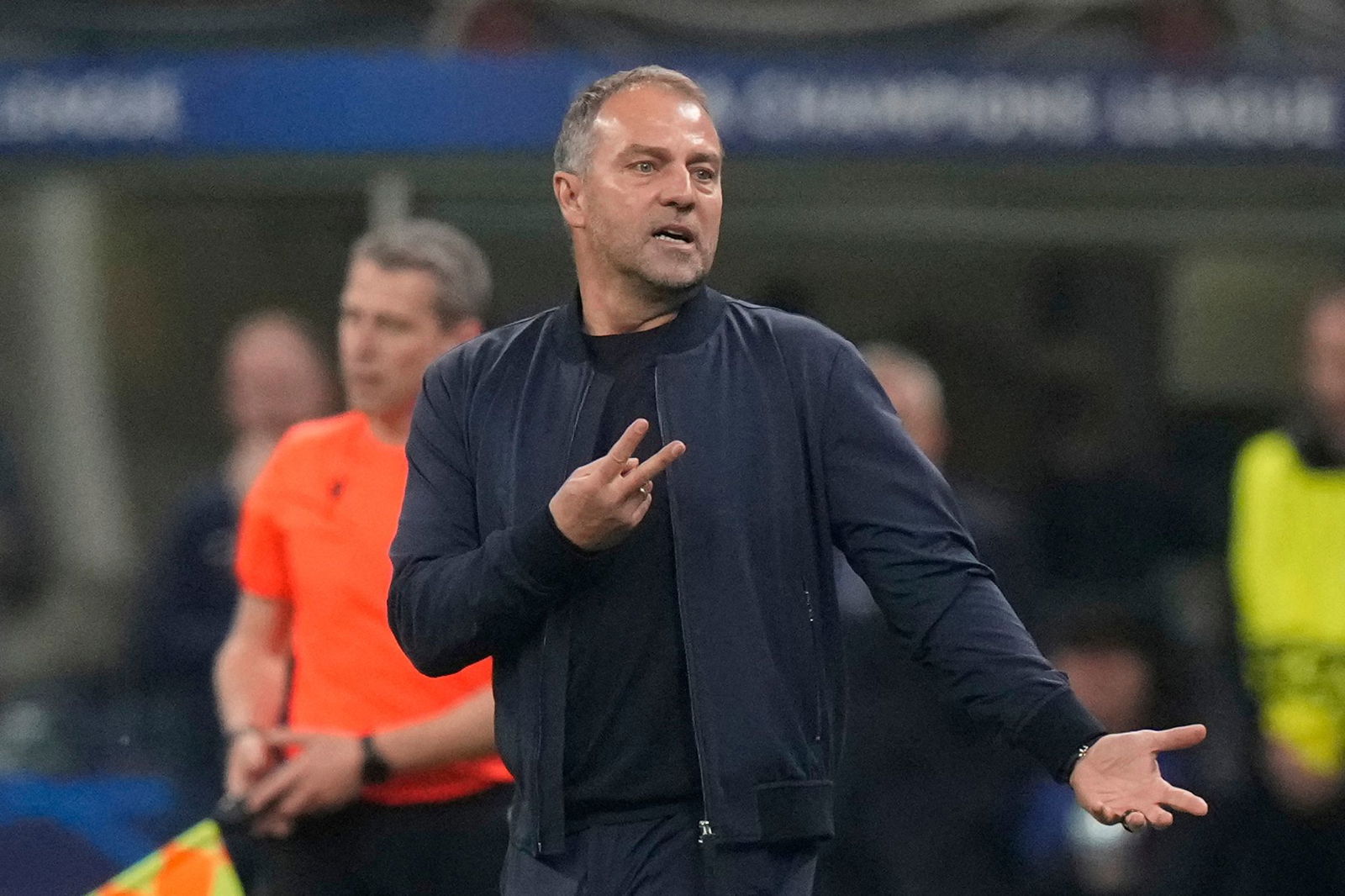 Hat seinen Vertrag bis 2027 verlängert: Hansi Flick.