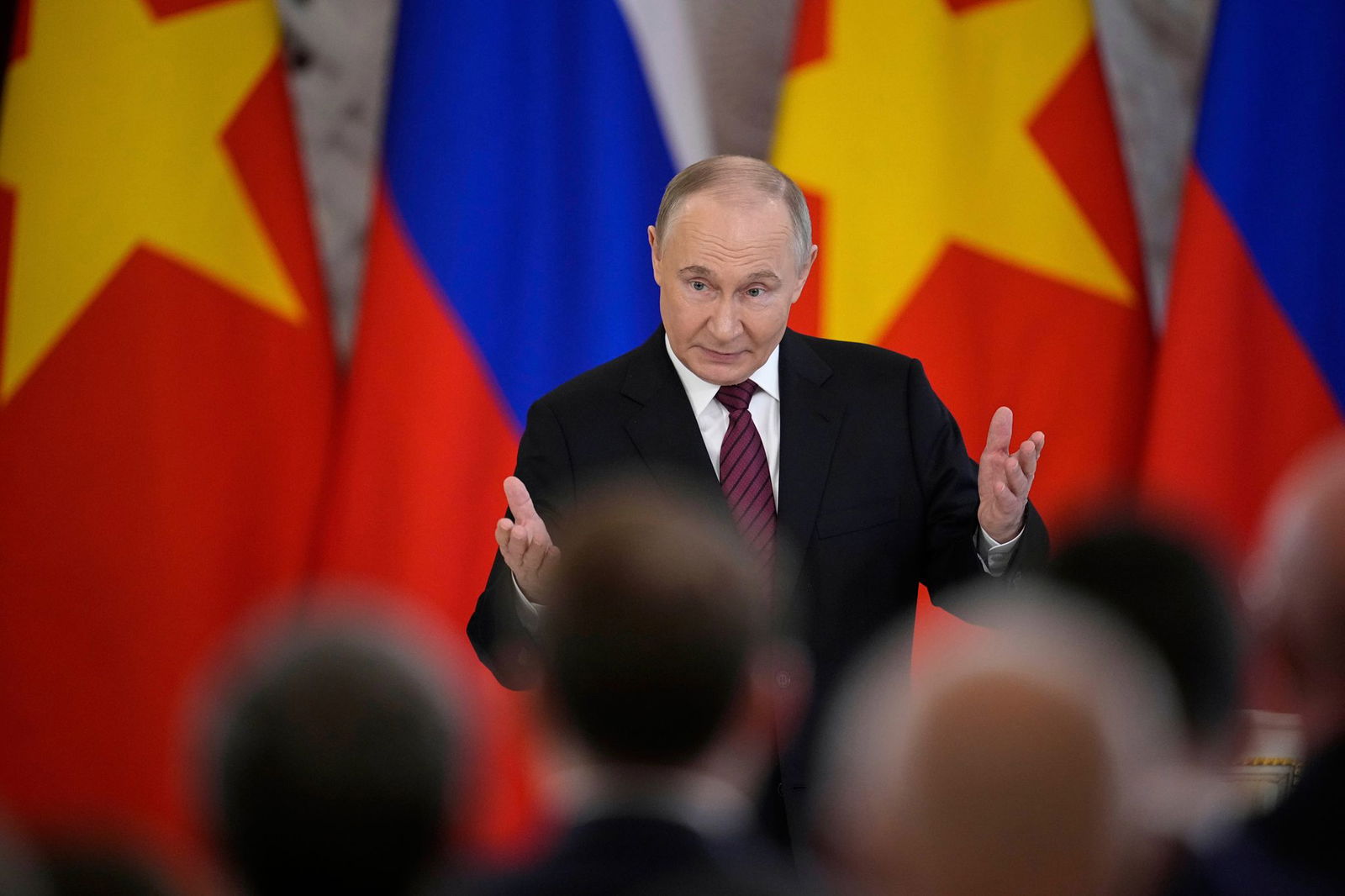 Putin hatte Mitte der Woche eine dreitägige Waffenruhe angekündigt. 