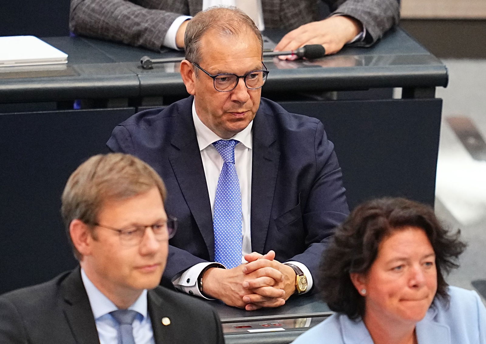 Der Niedersachse war bis Ende 2021 bereits verteidigungspolitischer Sprecher der Unionsfraktion. 