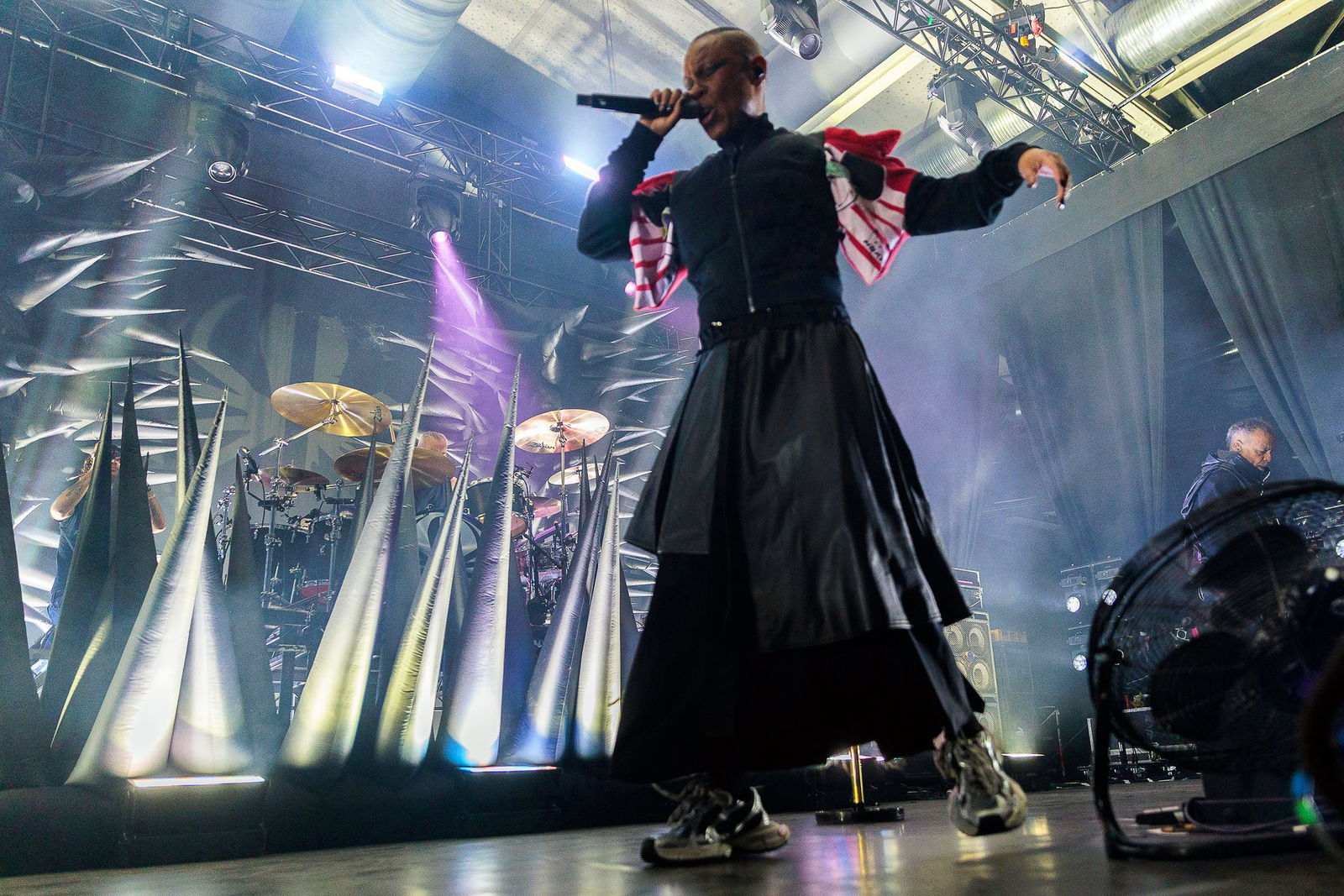 Skin, die Sängerin mit jamaikanischen Wurzeln, kleidet sich gern extrovertiert, besonders auf der Bühne. (Archivbild)