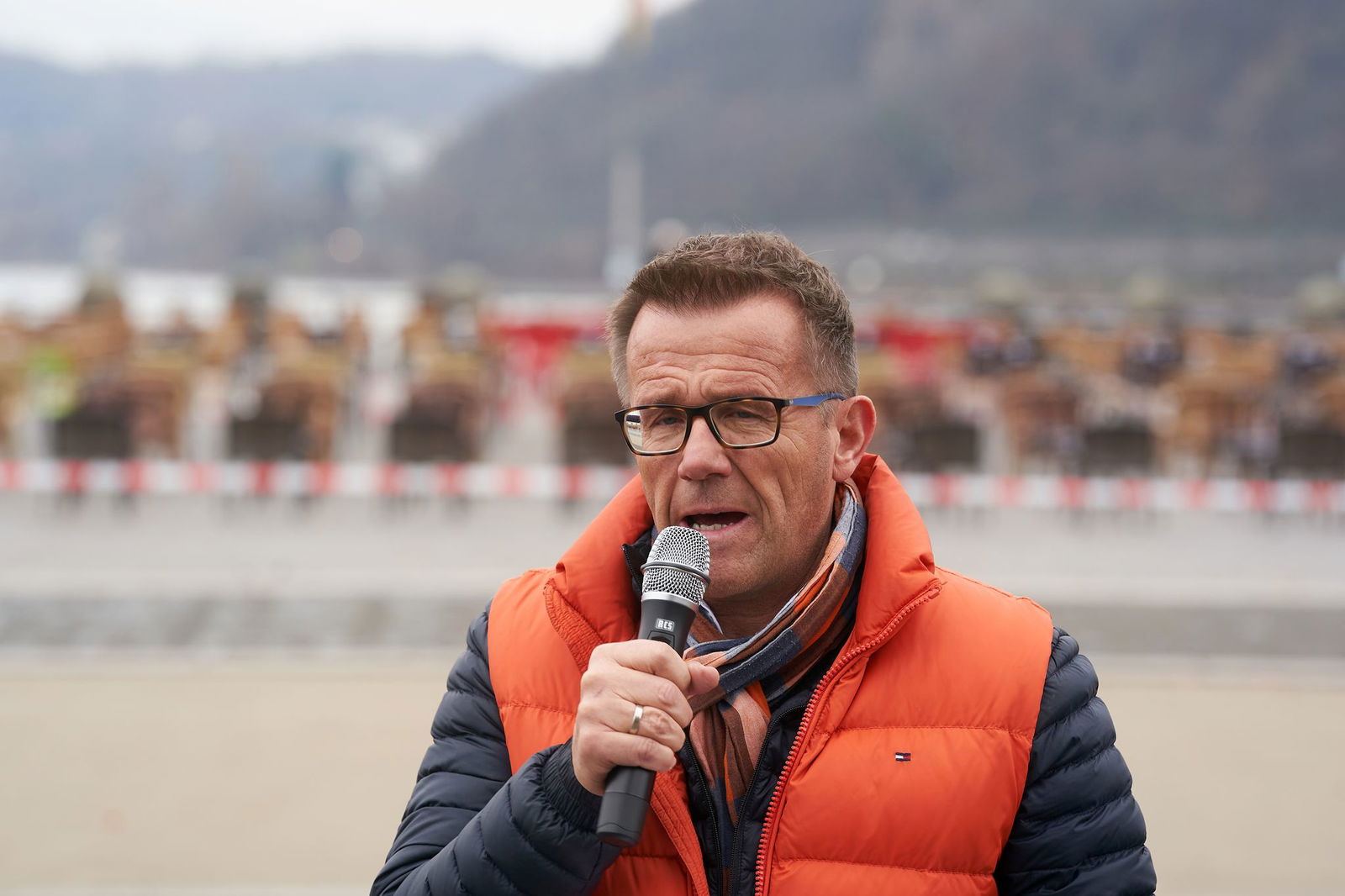 Haumann spricht sich für längere Öffnungszeiten für die Außengastronomie und für die kostenlose Nutzung von Außenflächen aus. (Archivfoto)